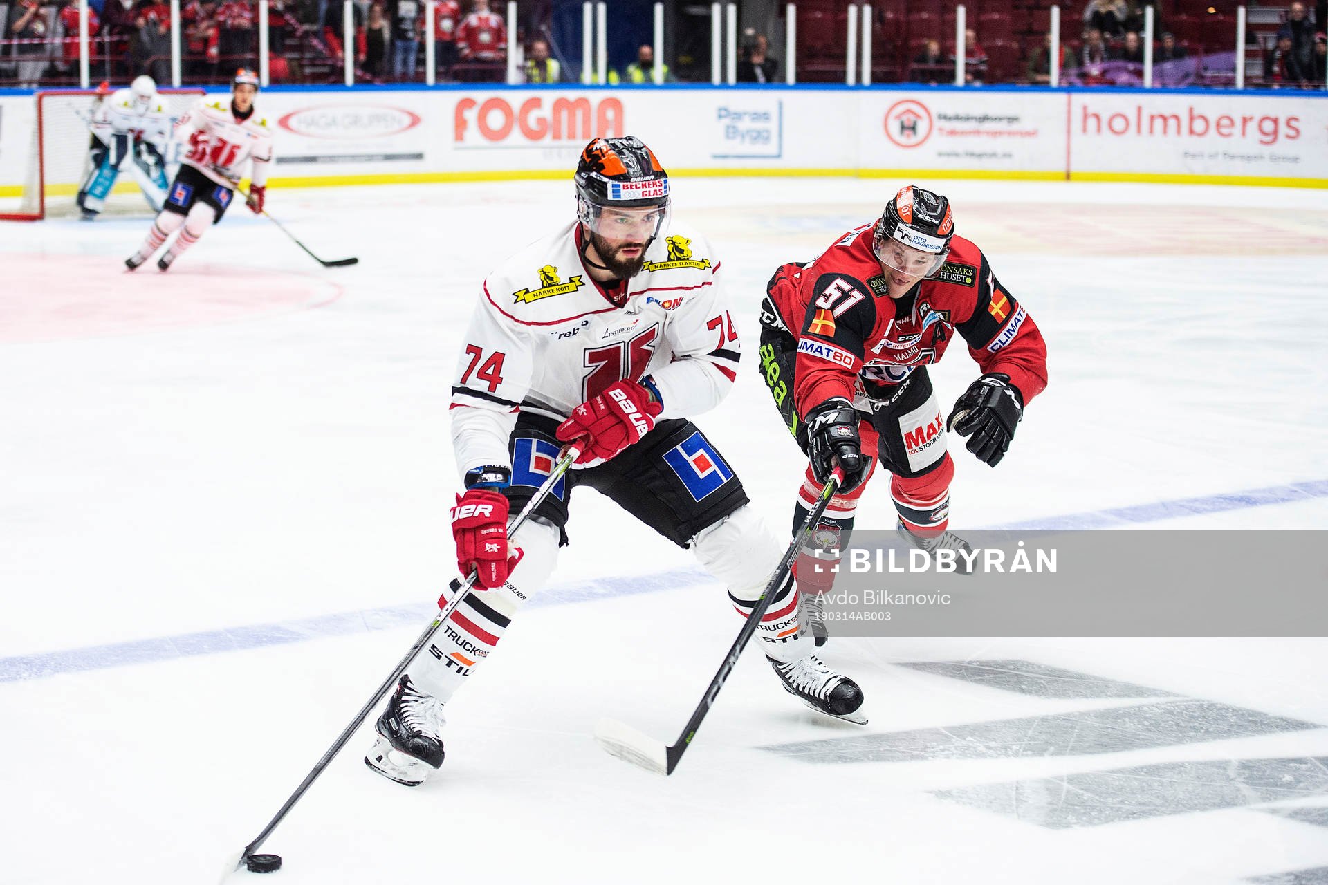 Örebros Nick Ebert och Malmö Redhawks Emil Sylvegård