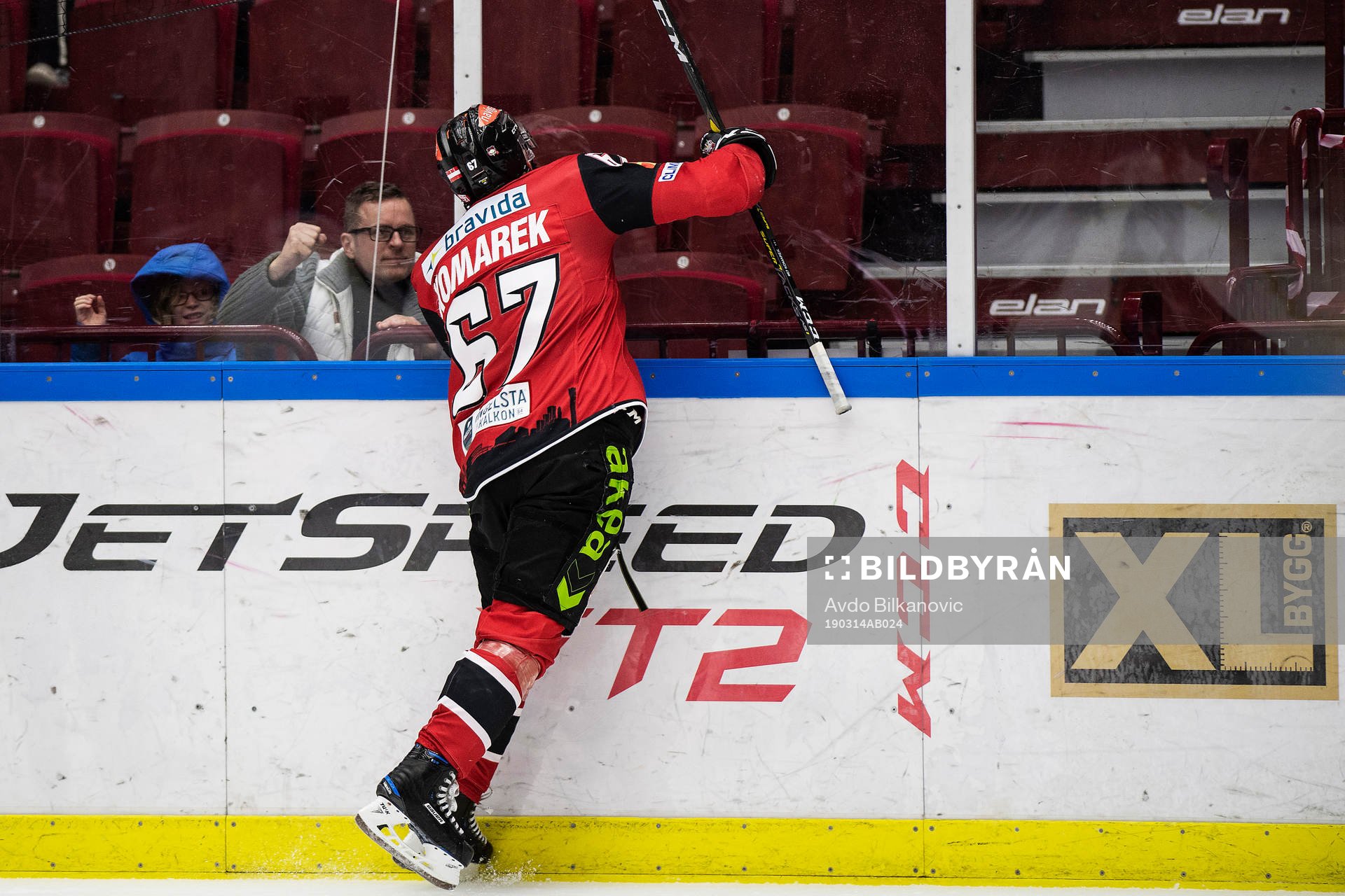 Malmö Redhawks Konstantin Komarek jublar