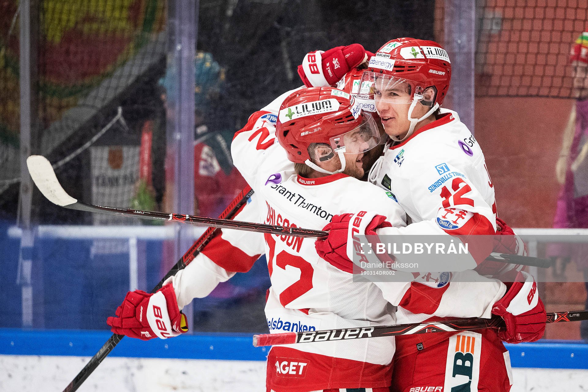 Timrås Christoffer Jansson och Sebastian Ohlsson jublar