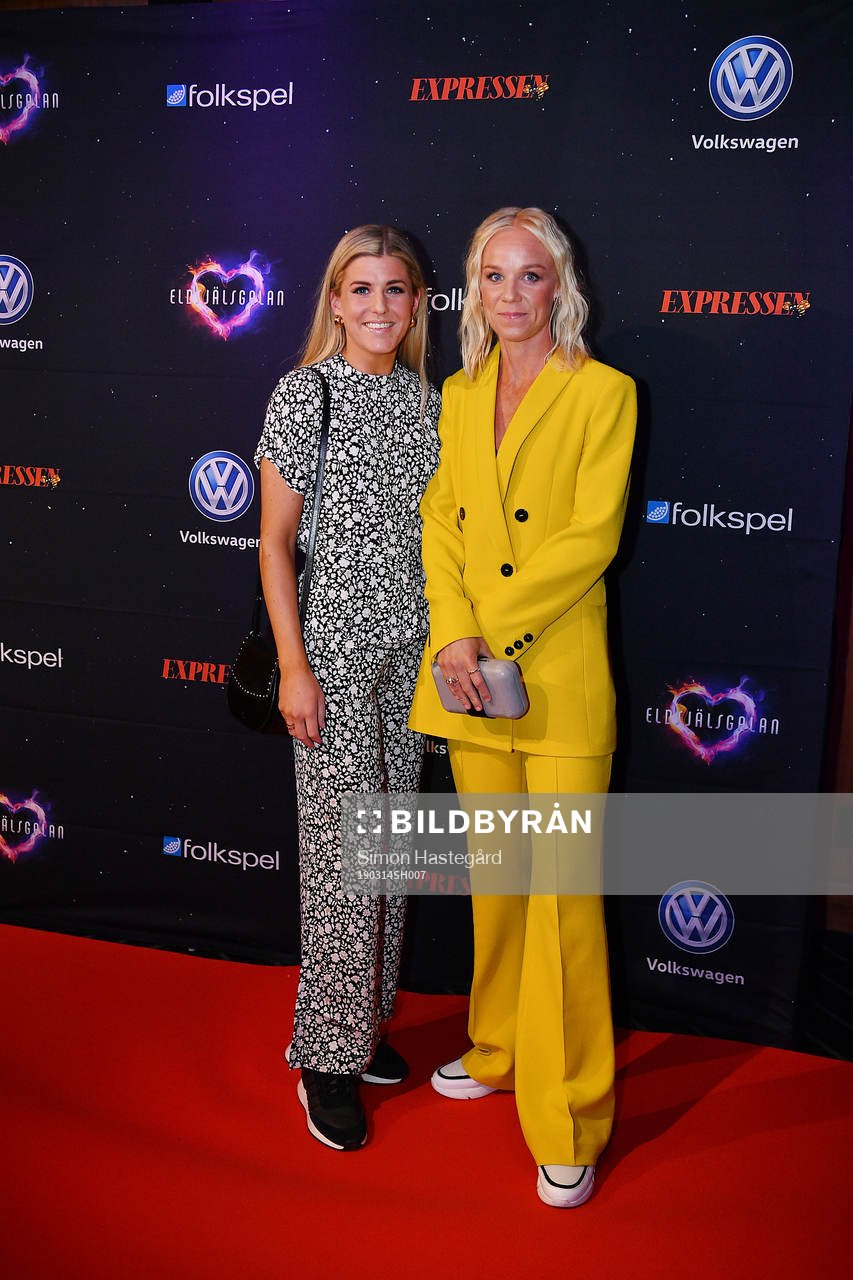 Olivia Schough och Caroline Seger, fotboll, på röda mattan