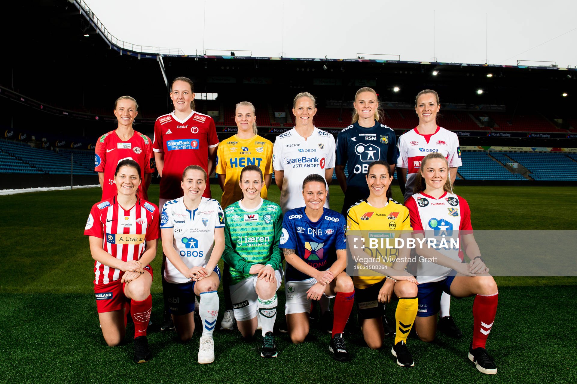Helene Gloppen of Arna-Bjørnar (2nd row), Sigrid