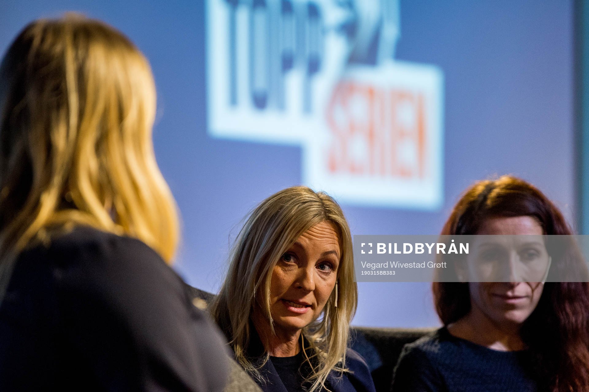 Hege Jørgensen of Toppfotball Kvinner and Lise Klaveness