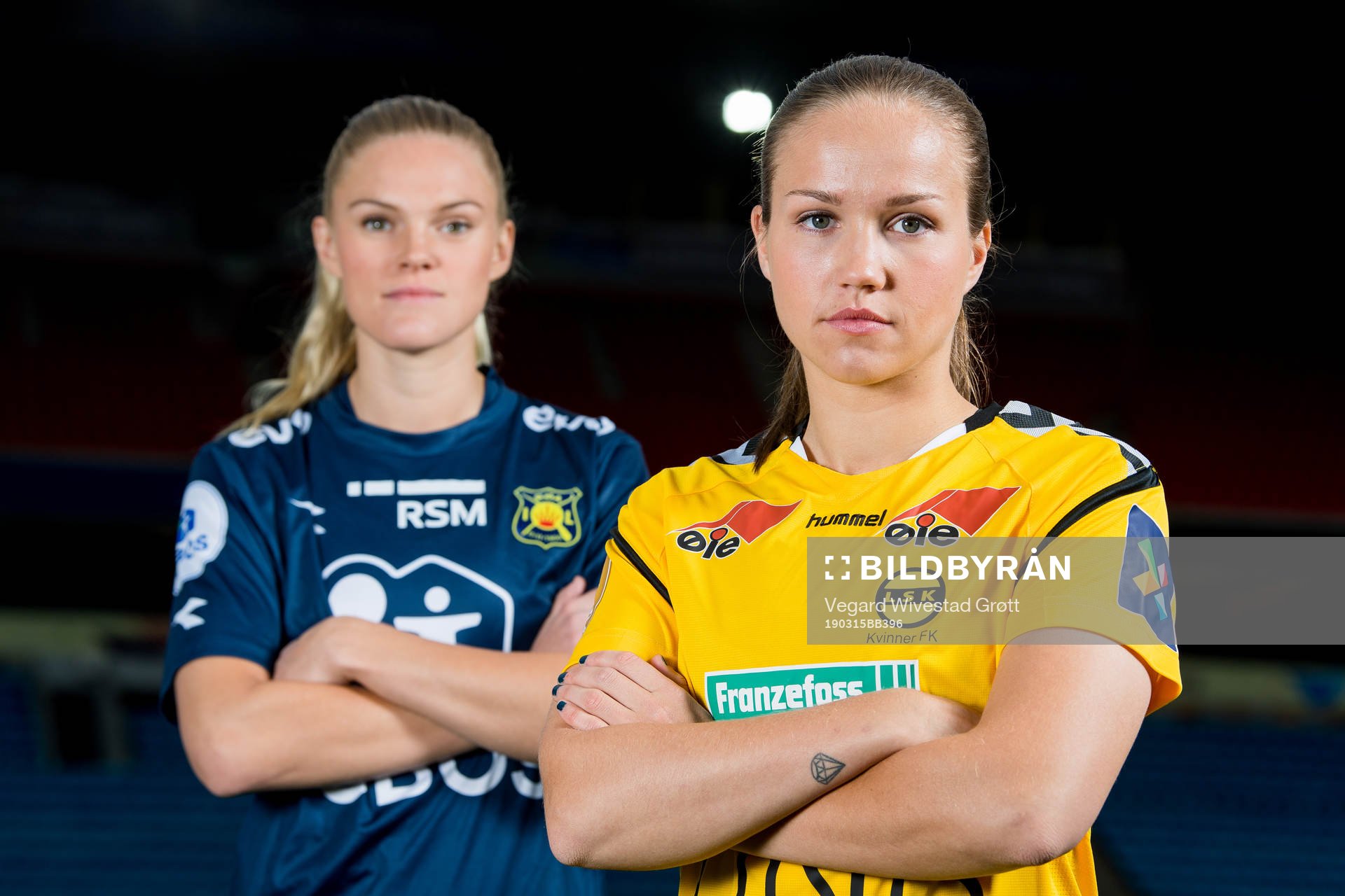Kristine Leine of Røa and Guro Reiten of LSK Kvinner pose