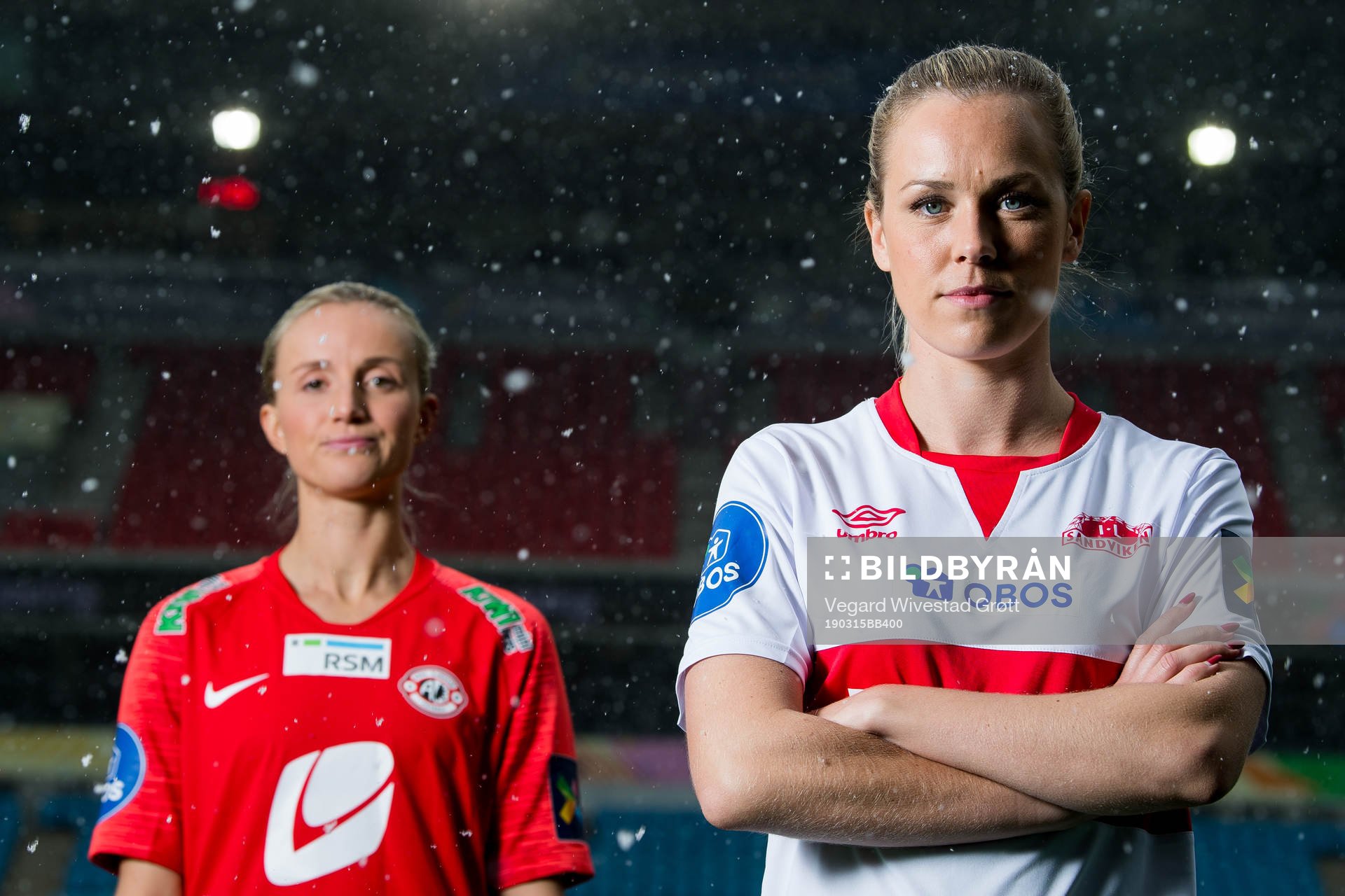 Helene Gloppen of Arna-Bjørnar and Stine Hovland of