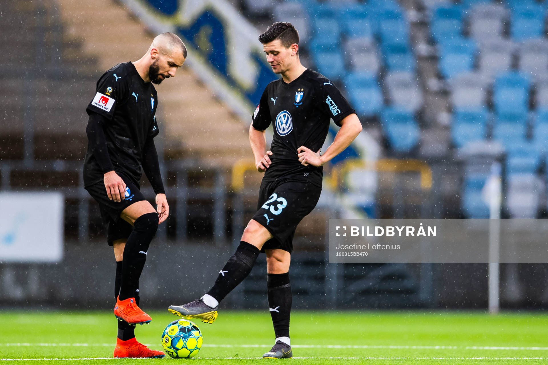 Malmö FFs Guillermo Molins och Marcus Antonsson deppar
