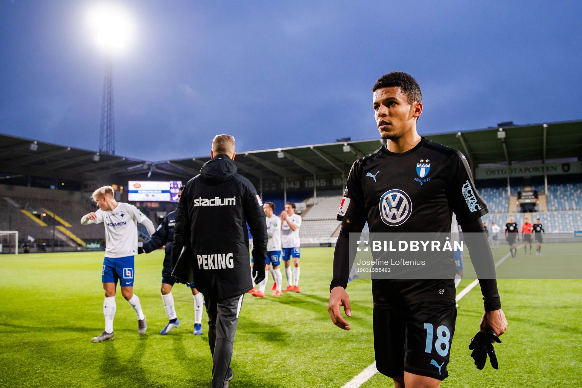 Malmö FFs Romain Gall deppar