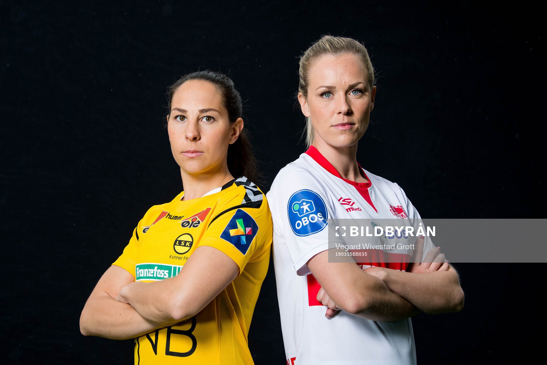 Ingrid Moe Wold of LSK Kvinner and Stine Hovland of
