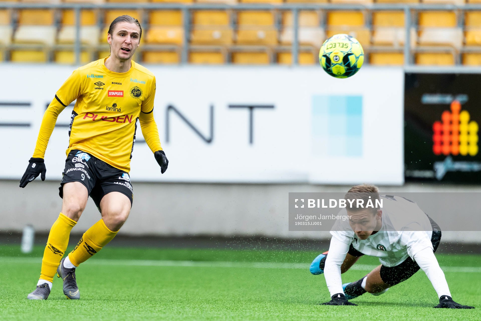Elfsborgs Pawel Cibicki och Örebros Arvid Brorsson