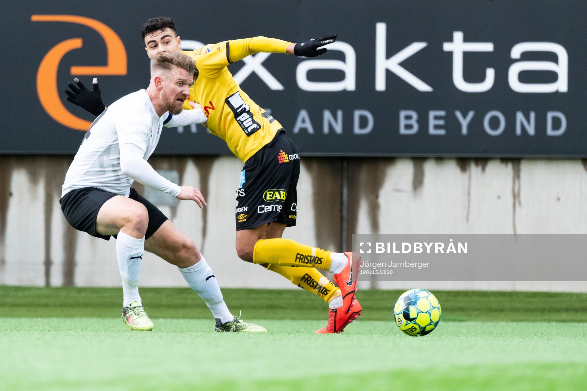 Örebros Michael Almebäck och Elfsborgs Deniz Hümmet