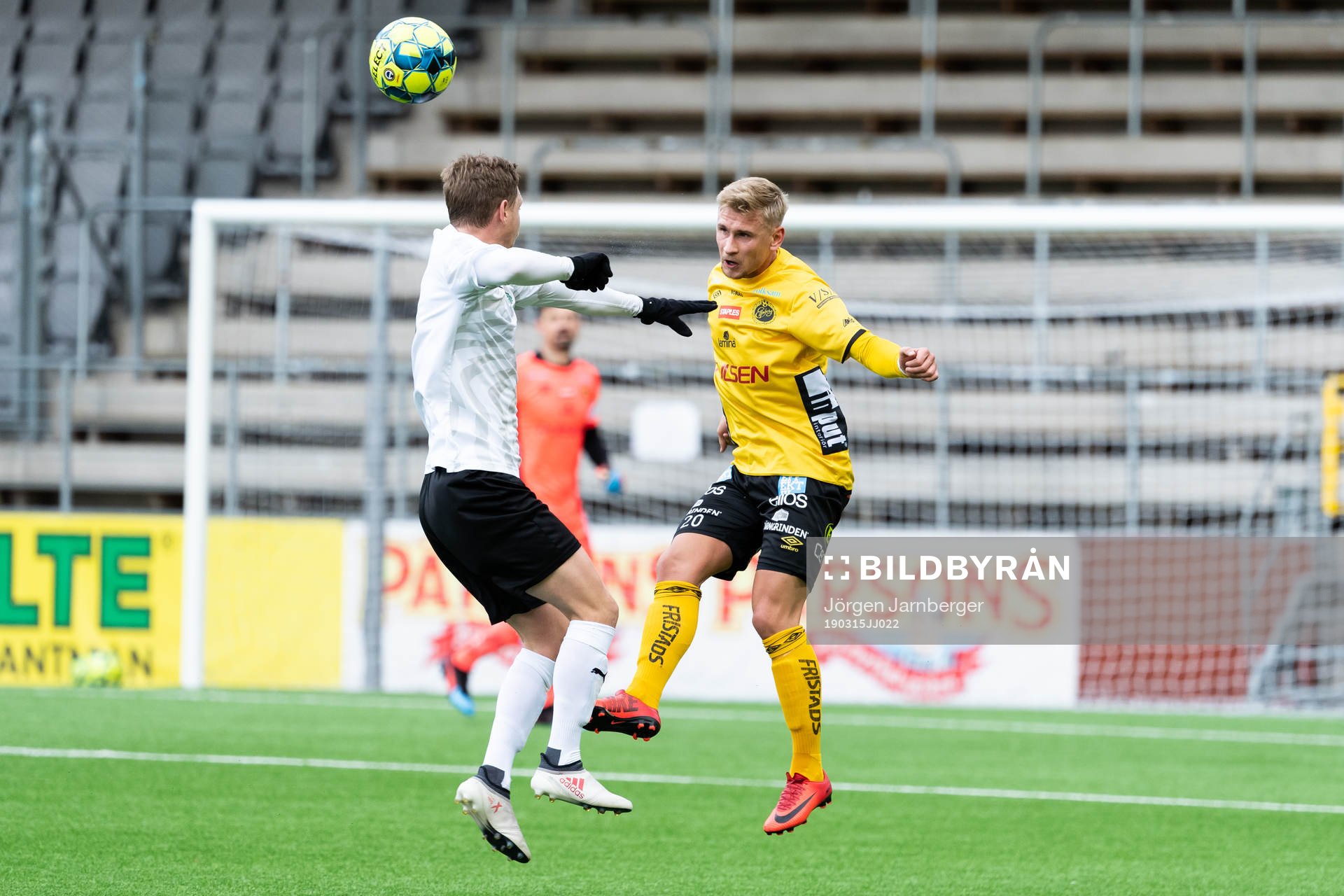 Elfsborgs Simon Strand och Örebros Johan Mårtensson