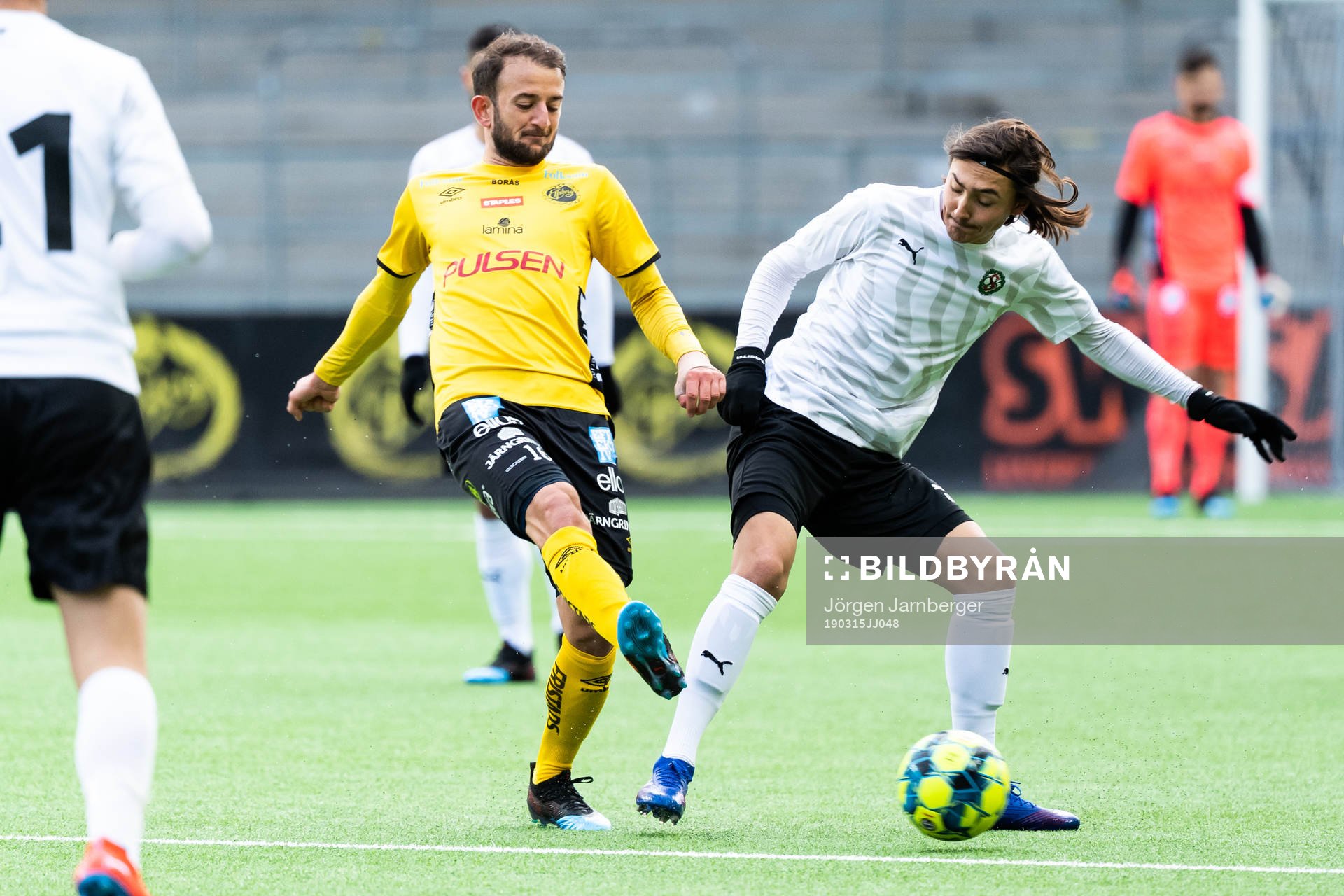 Örebros Adam Bark och Elfsborgs Robert Gojani