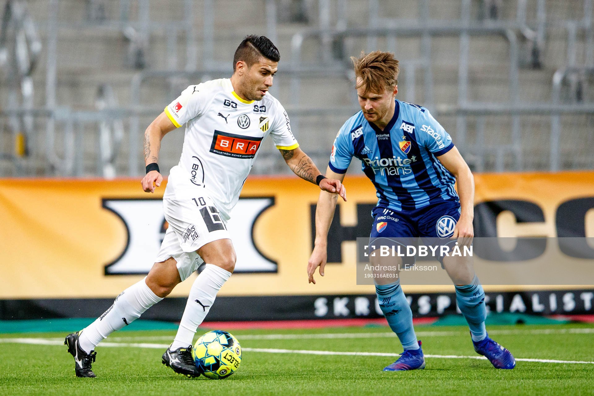 Häckens Paulinho och Djurgårdens Jacob Une Larsson