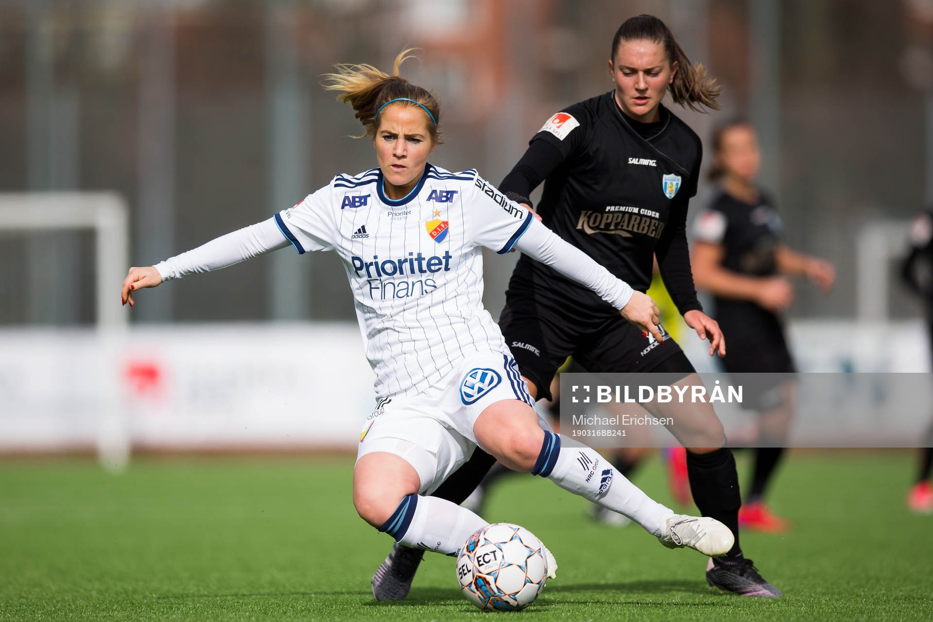 Djurgårdens Irma Helin och Göteborgs Pauline Hammarlund