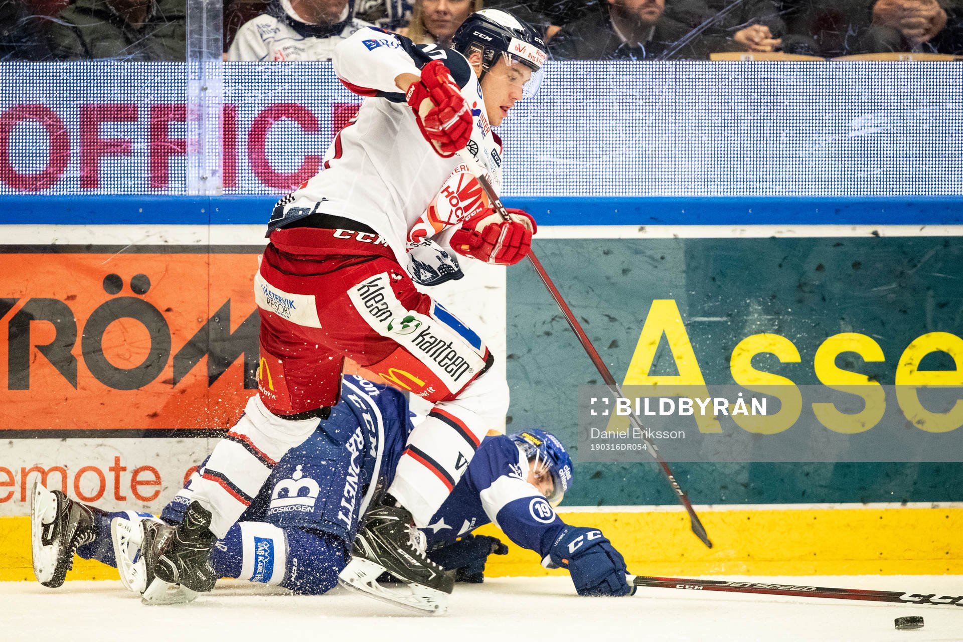 Leksands Kevin Schulze och Västerviks Kellen Jones