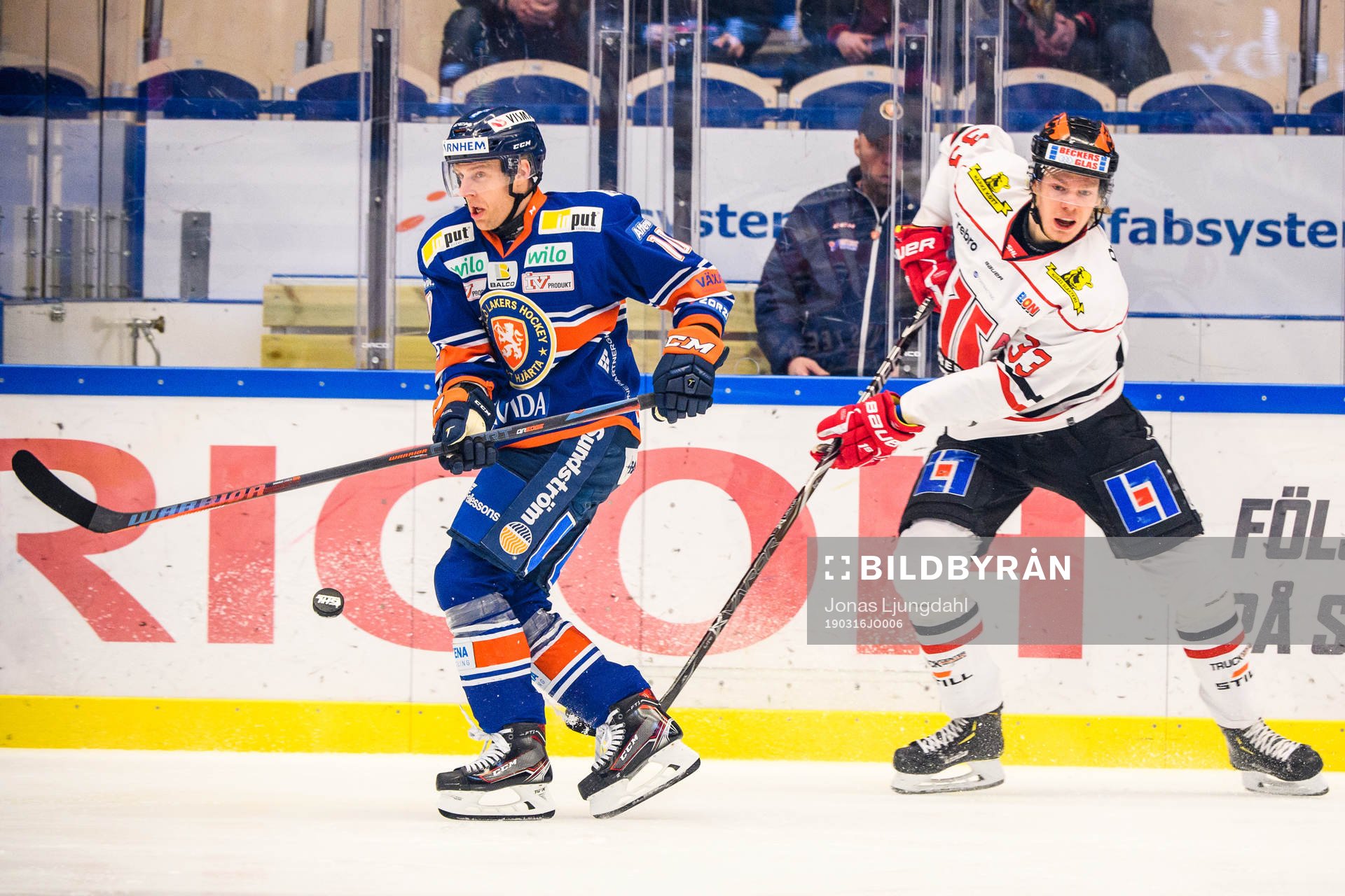 Växjös Kris Versteeg och Örebros Christopher Mastomäki