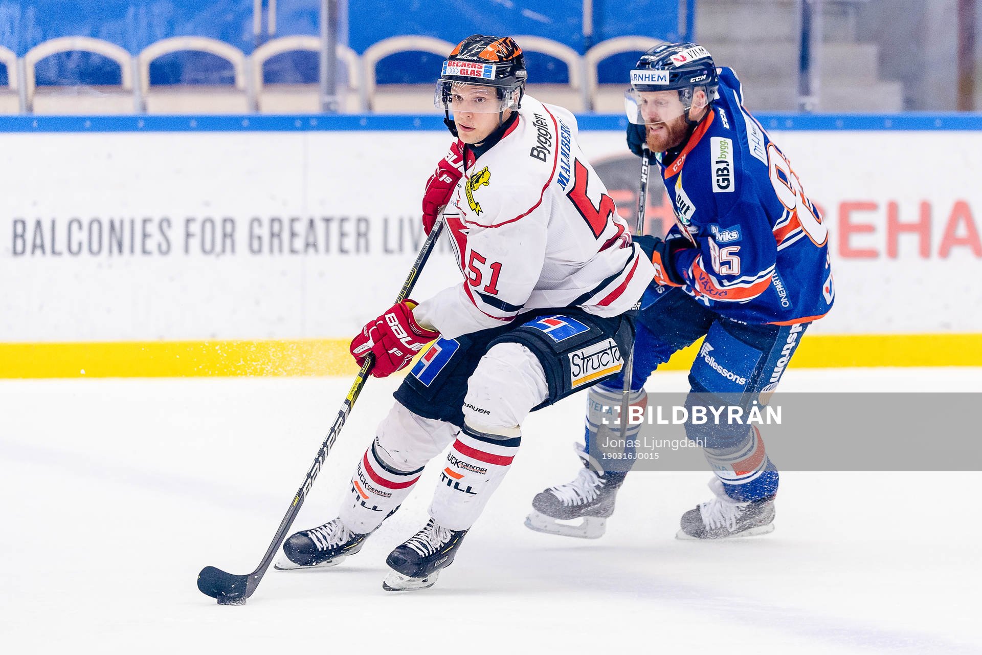 Örebros Kristian Näkyvä jagas av Växjös Liam Reddox