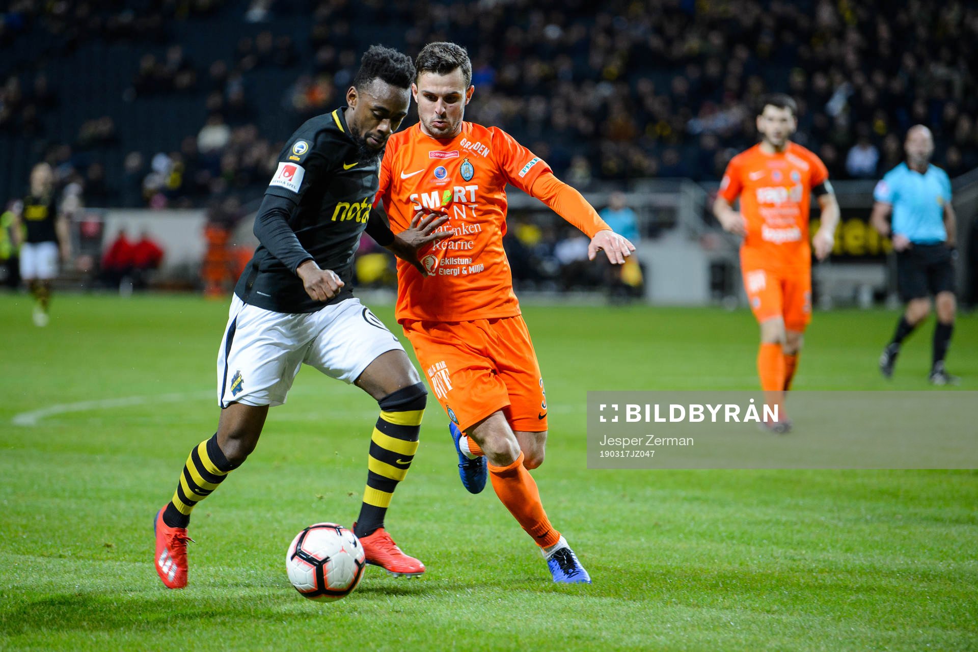 s Heradi Rashidi och AFC Eskilstunas Kadir Hodzic