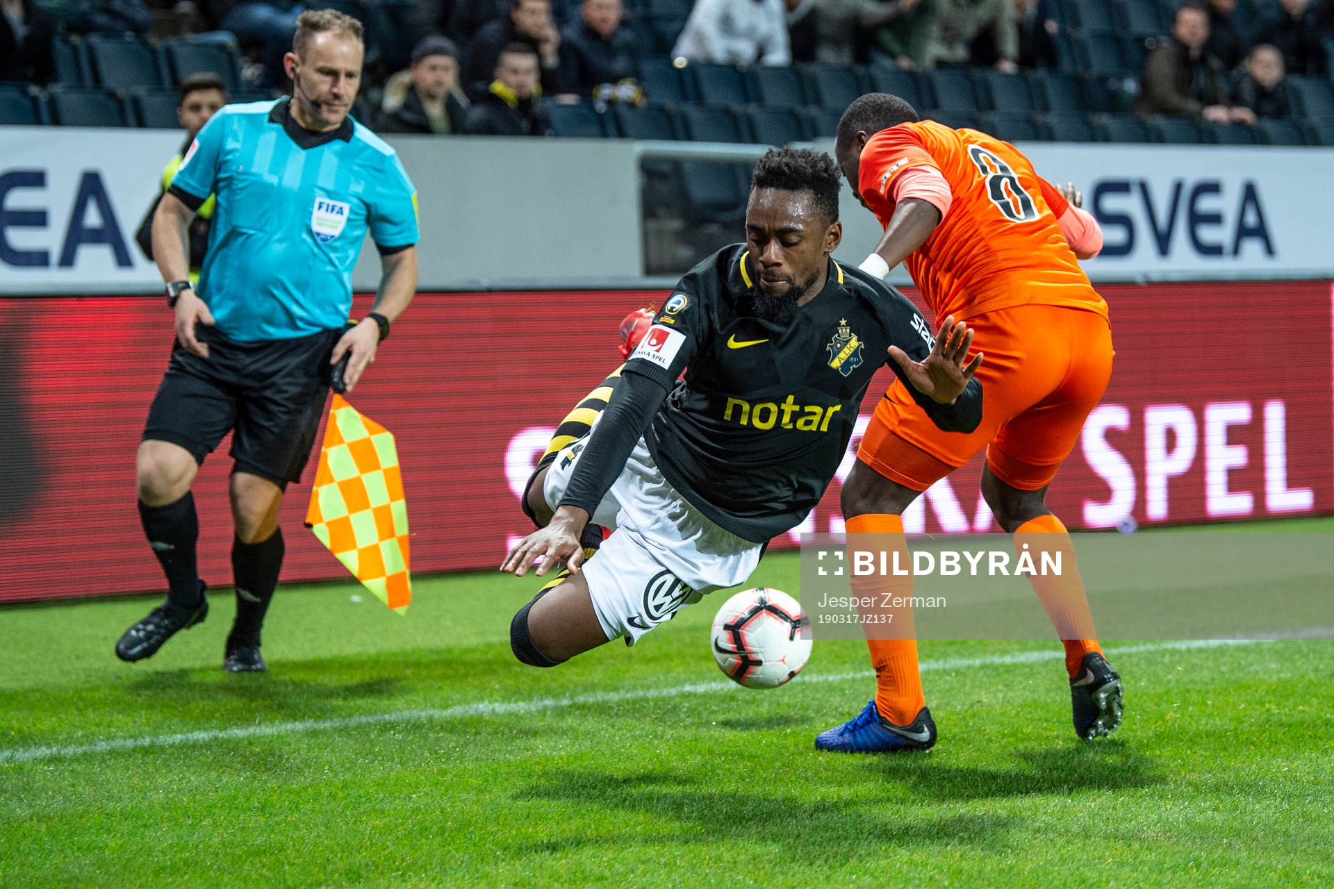 s Heradi Rashidi och AFC Eskilstunas Ousmane Camara