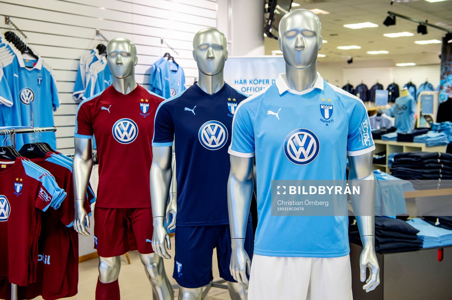 Presentation av 2019 års matchtröja i MFF Shopen