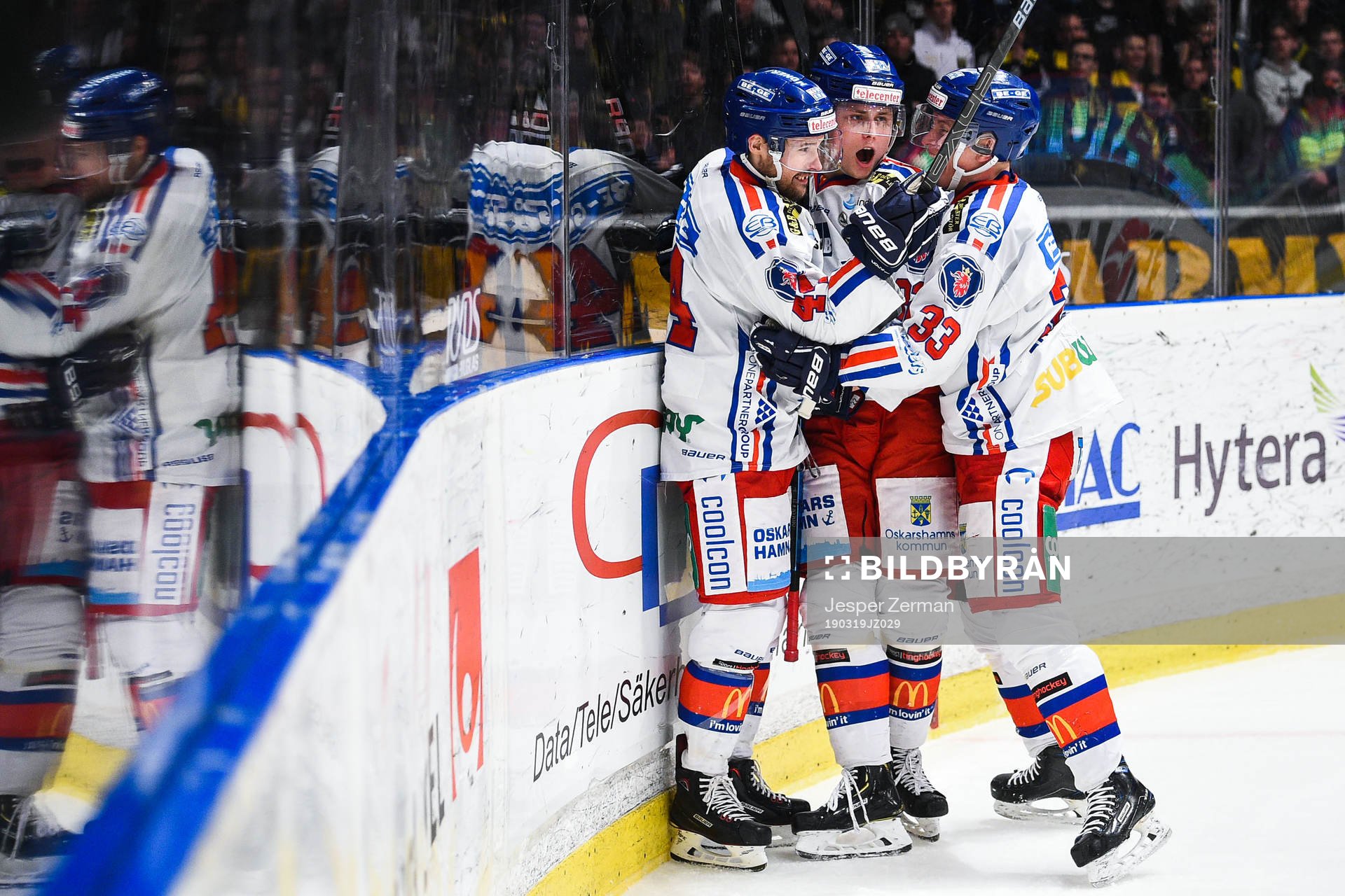 Oskarshamns John Dahlström och Filiph Engsund   jublar