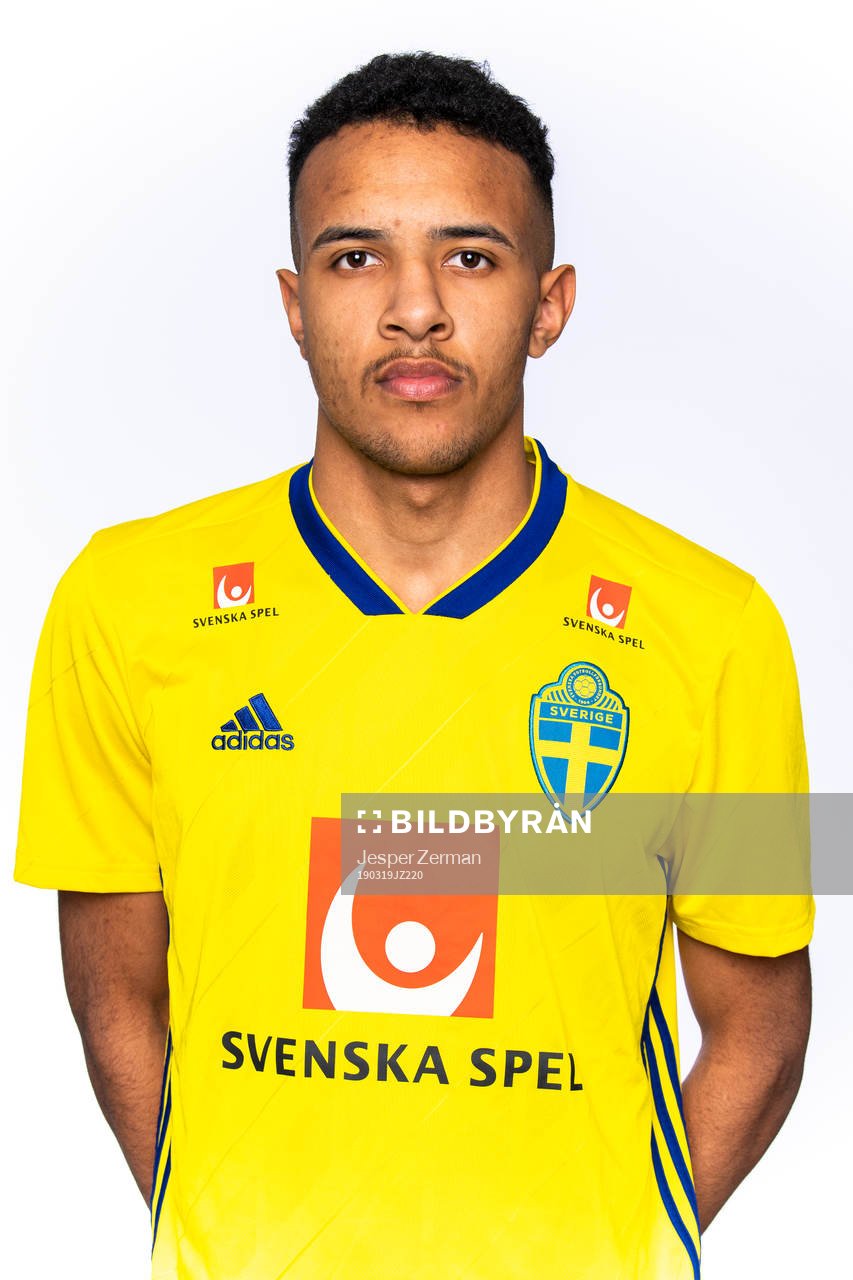 Alex Douglas i P18-landslaget