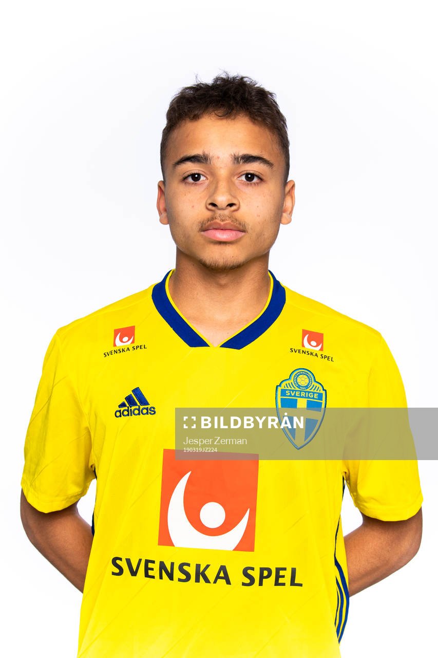 Niklas Persson i P18-landslaget