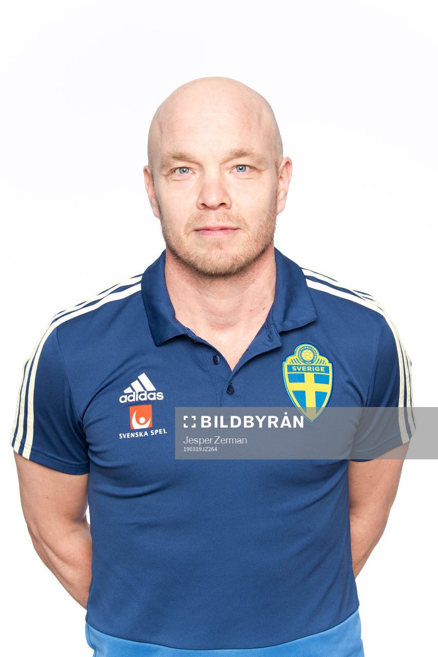 Tränare Fredrik Waara i P18-landslaget
