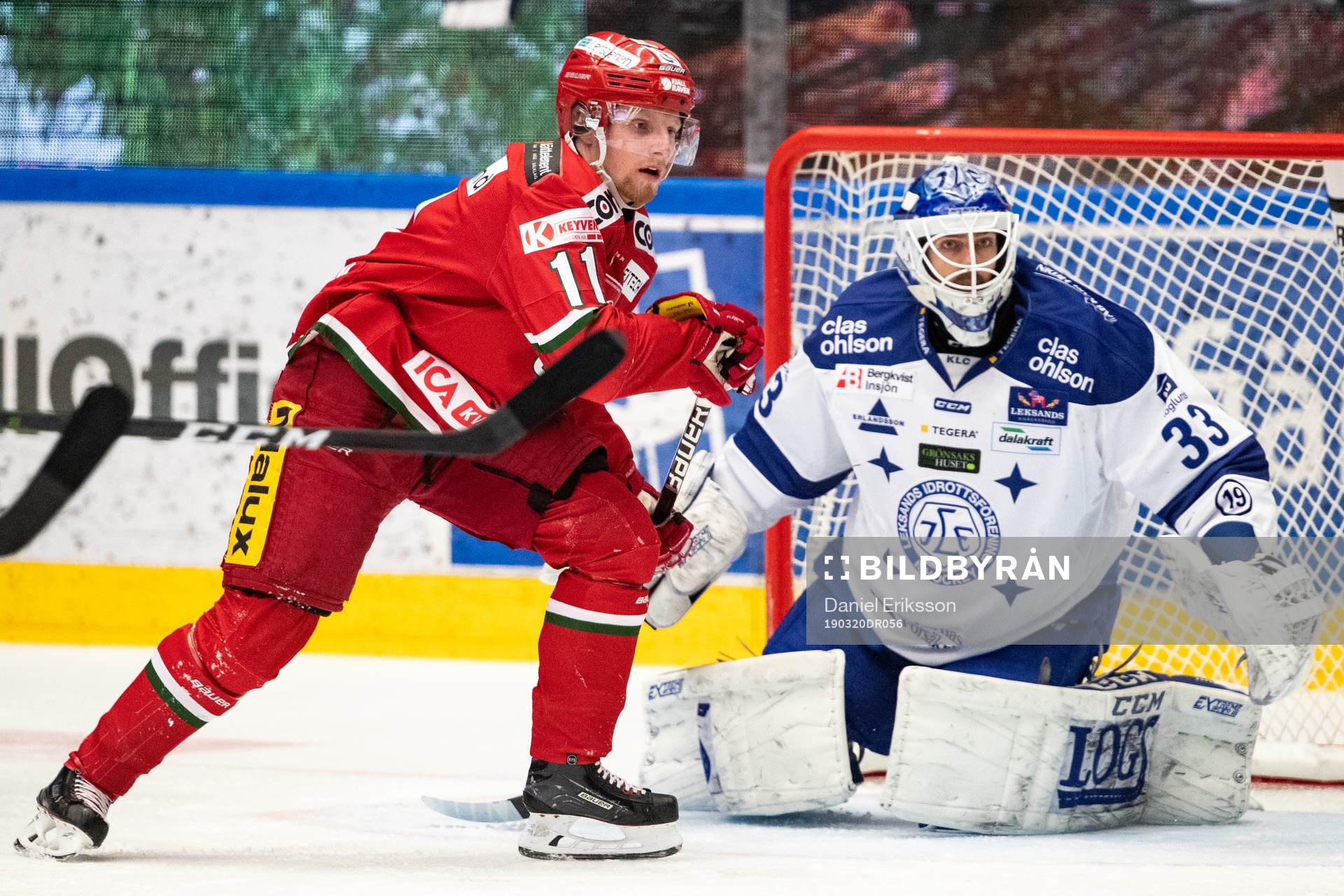 Modos Kristian Jakobsson och Leksands målvakt Axel Brage