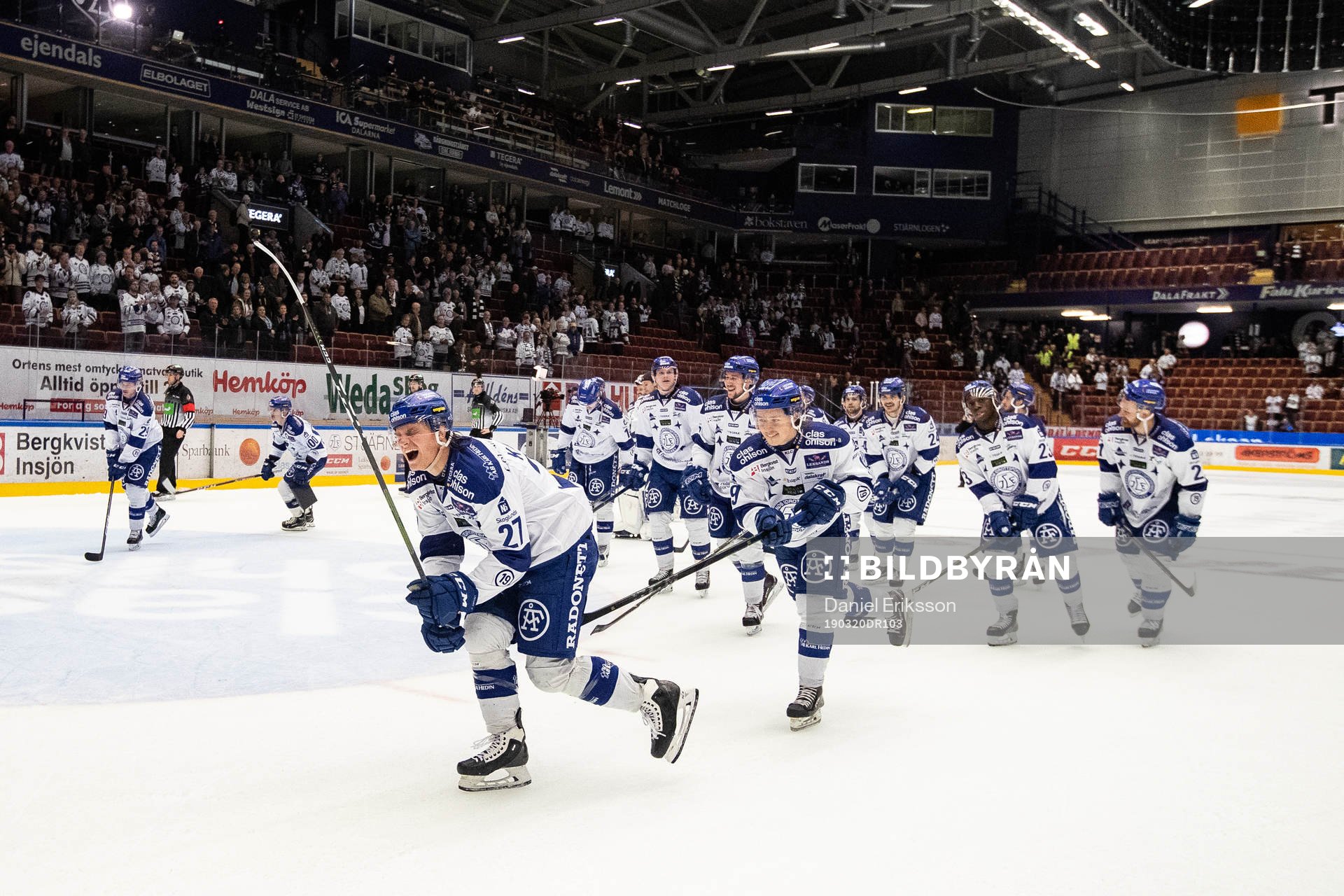 Leksands Anton Karlsson jublar med laget