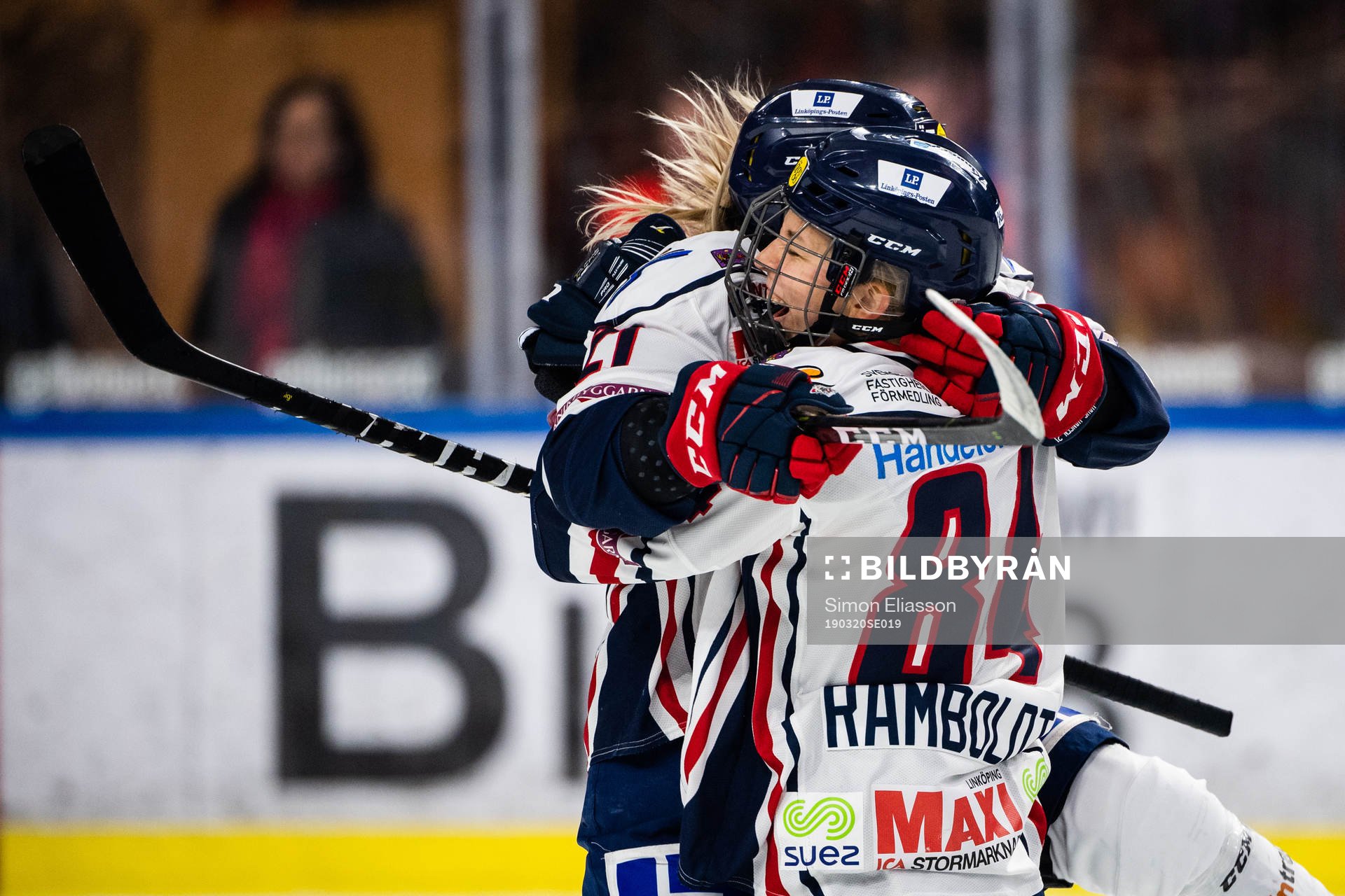 Linköpings Madelen Haug Hansen och Emilia Ramboldt jublar