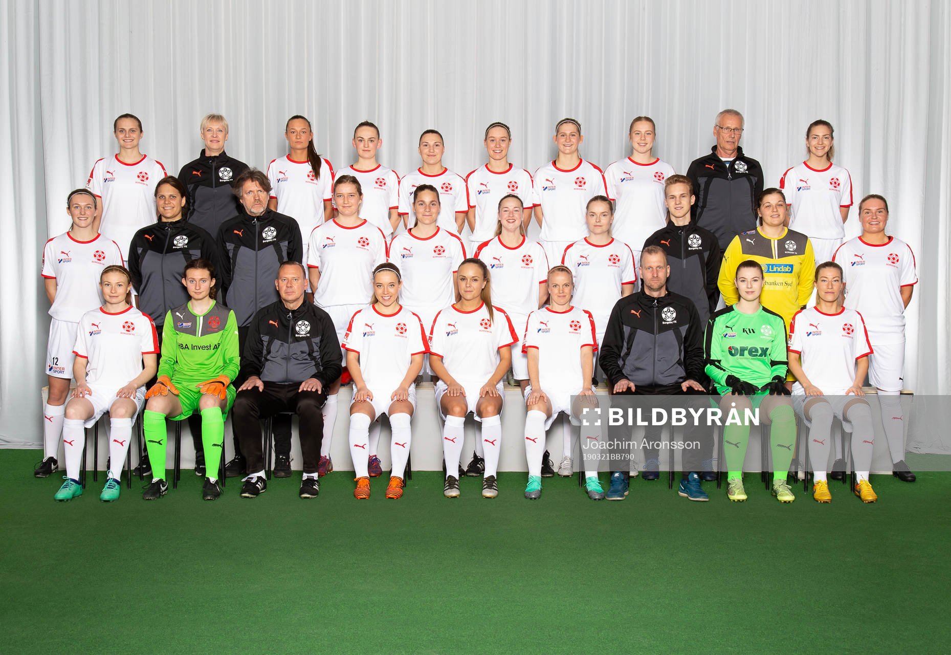 Borgeby poserar för en lagbild den 21 mars 2019 i Borgeby. Bakre ledet från vänster: Ida Lyberg, lagledare Katarina Glantz, Julia Welin, Josefine Lyzell, Ilirjana Ademi, Amanda Altheden, Elin Persson, Elin Palklint, lagledare Lars Persson, Rebecka Johnson. Mittenledet från vänster: Louise Hayden, målvaktstränare Emelie Karström, tränare Sven Sjunnesson, Linnéa Jönsson, Mathilda Holmberg, Julia Wolfe, Linda Karlsson, tränare Elias Åkeborg, Vera Ejlertsson, Rebecka Holm. Sittande från vänster: Mathilda Sjöström, Linnéa Hagberg, assisterande tränare Anders Nilsson, Olivia Altheden, Eleonor Hättmark, Emma Bengtsson, huvudtränare Patrik Persson, Anna Mårtensson, Emilia Jönsson.