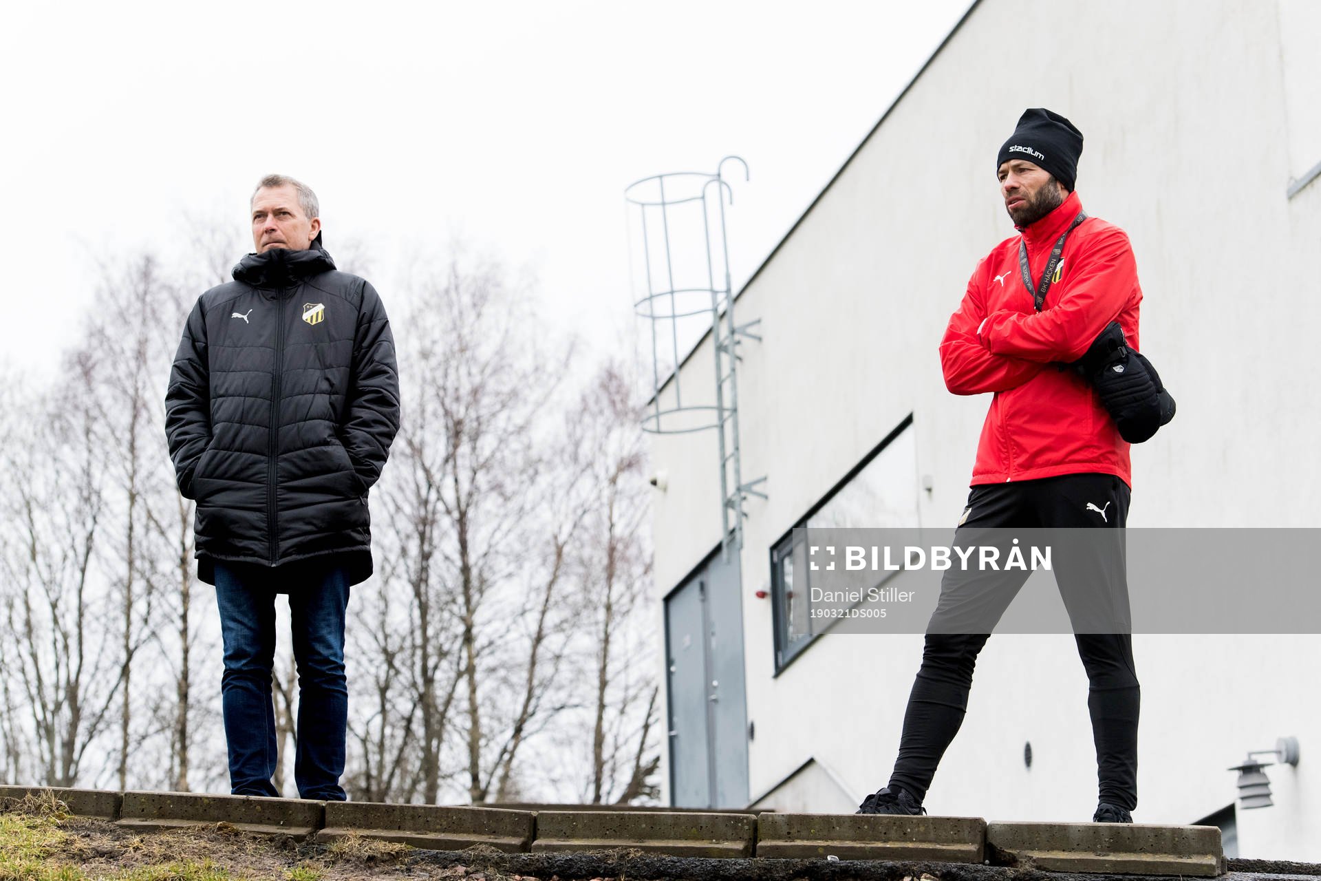 Sportchef Sonny Karlsson och tränare Andreas Alm under en träning med Häcken den 21 mars i Göteborg.