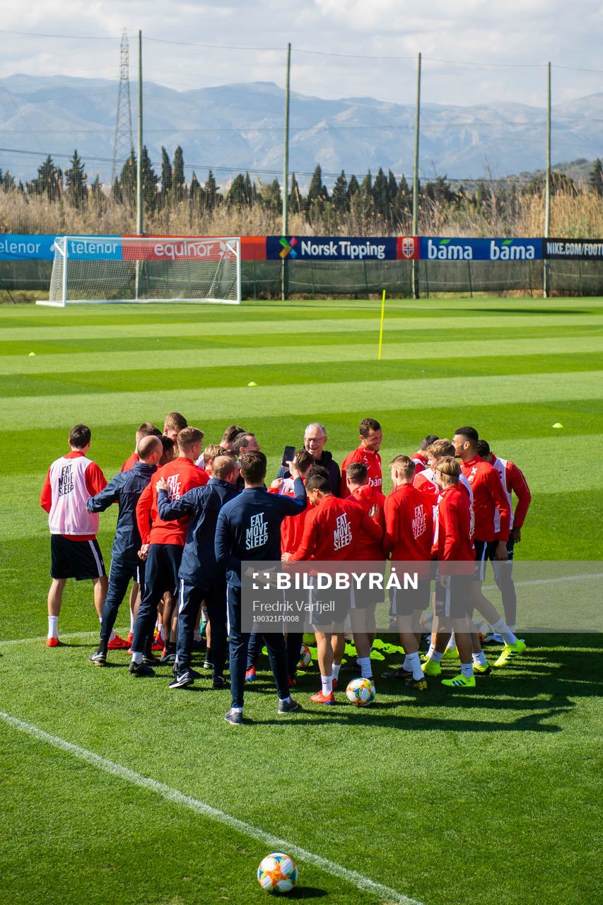 Lars Lagerbäck, head coach of Norway, and the norwegian