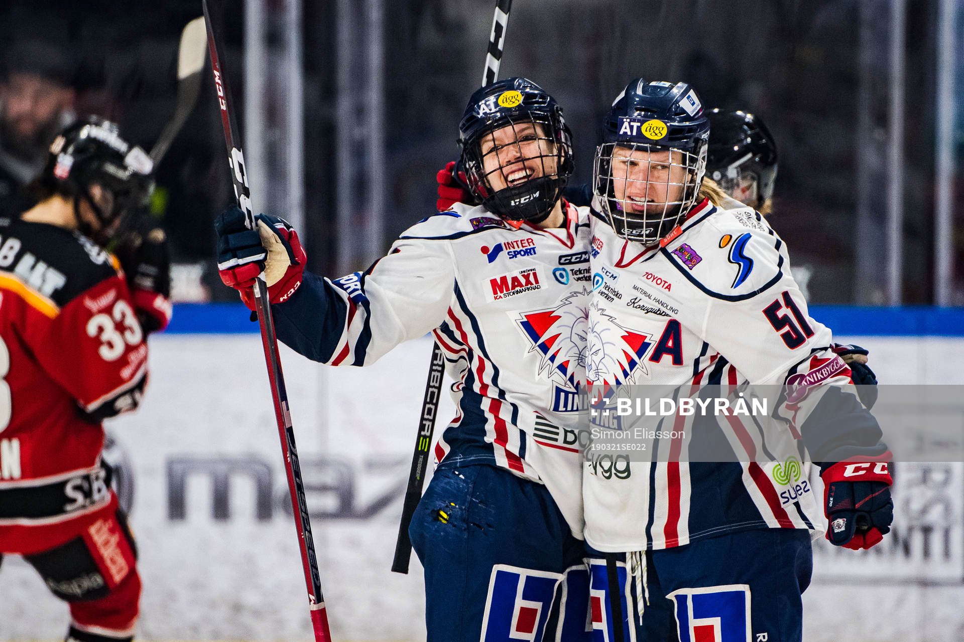 Linköpings Sidney Morin och Pernilla Winberg jublar