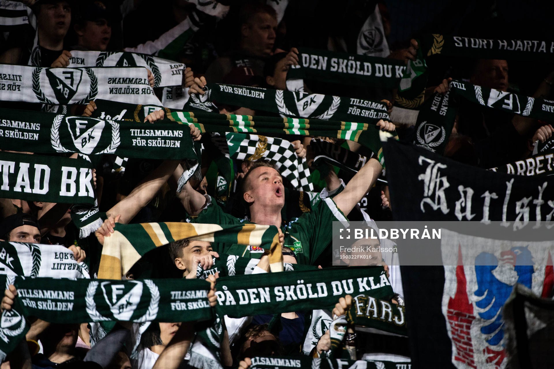 Färjestads supportrar jublar