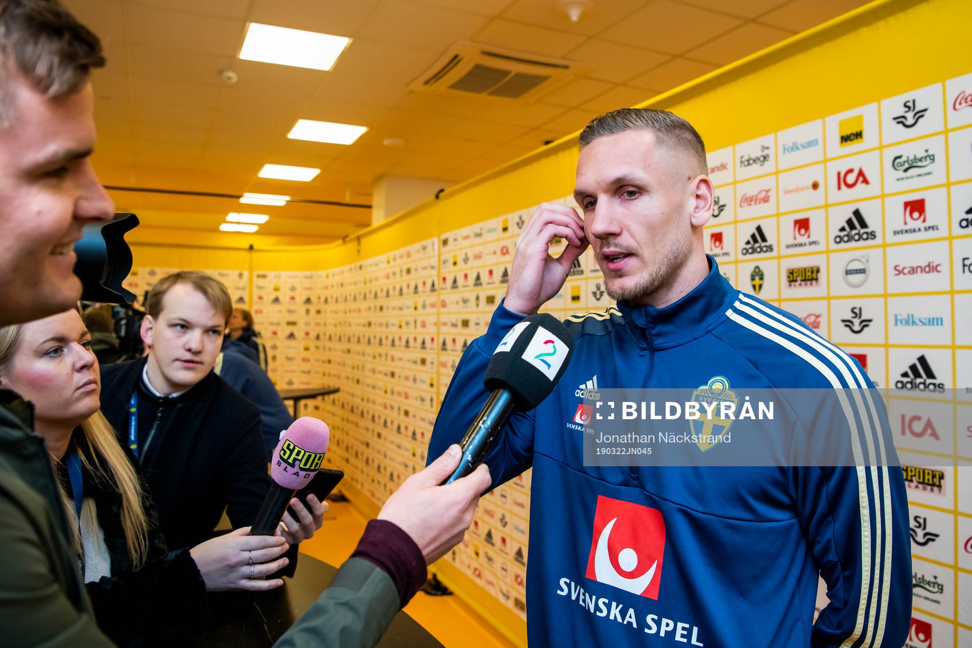 Sweden's goalkeeper Robin Olsen