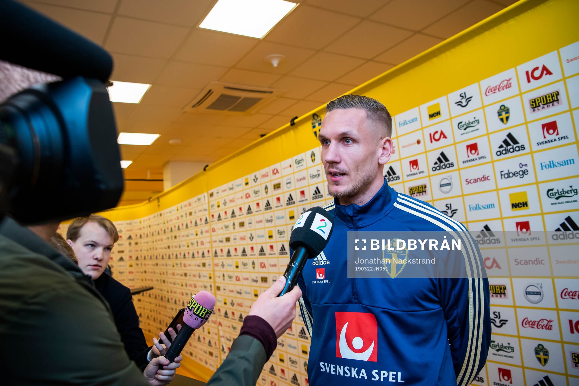 Sweden's goalkeeper Robin Olsen
