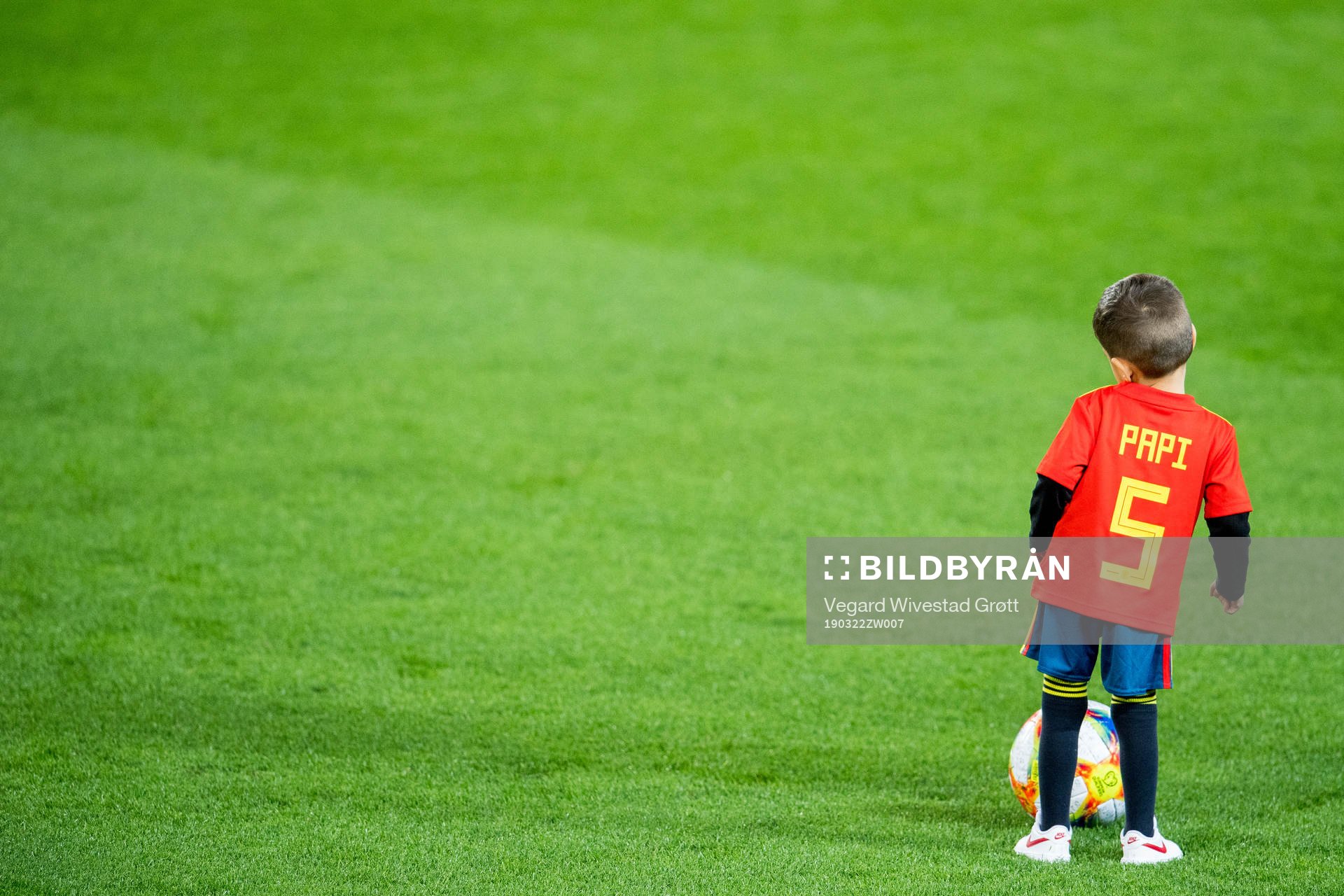 The son of Sergio Busquets during a training session on March 22, 2019 in Valencia.
