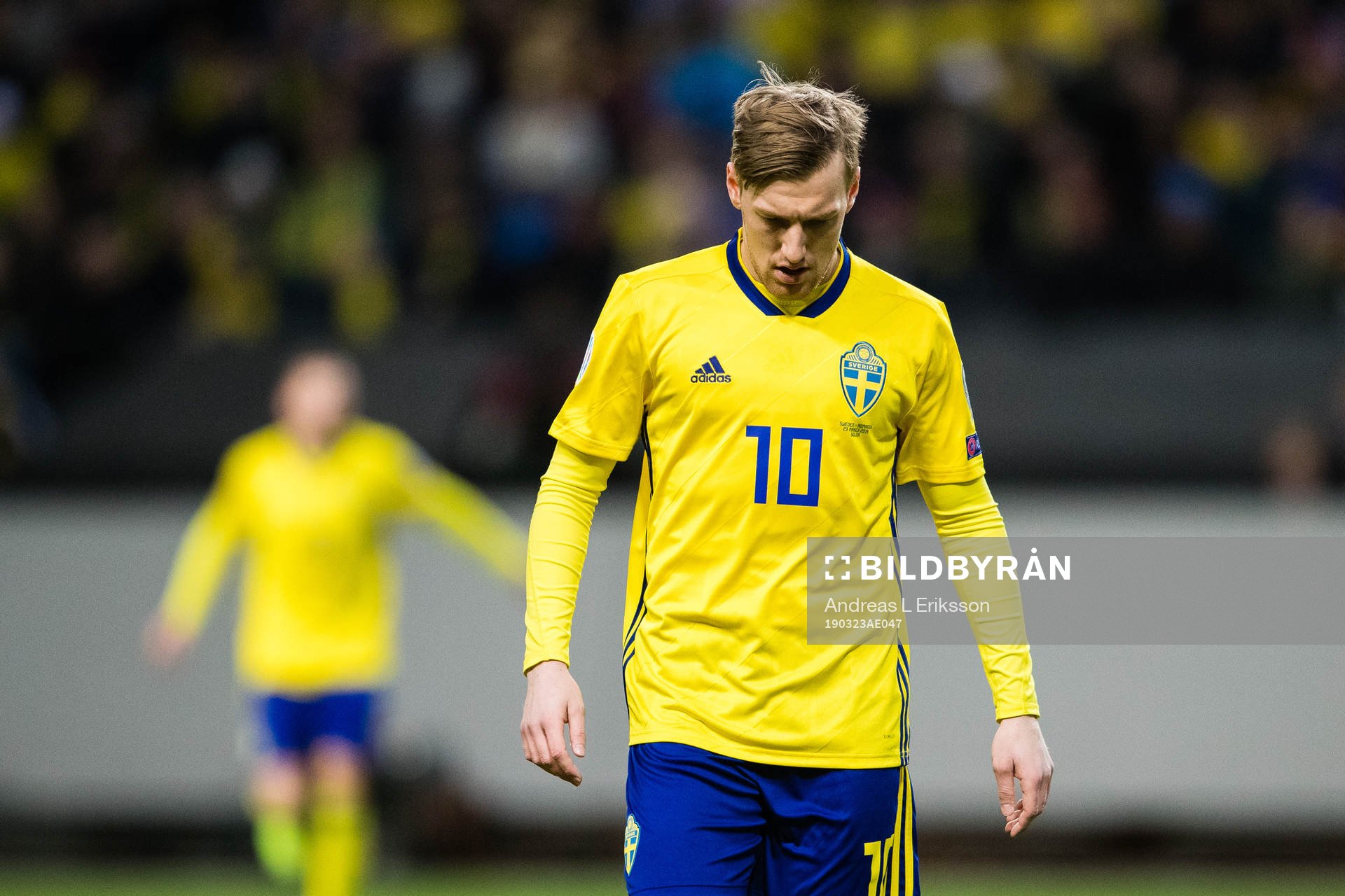 Emil Forsberg of Sweden looks dejected