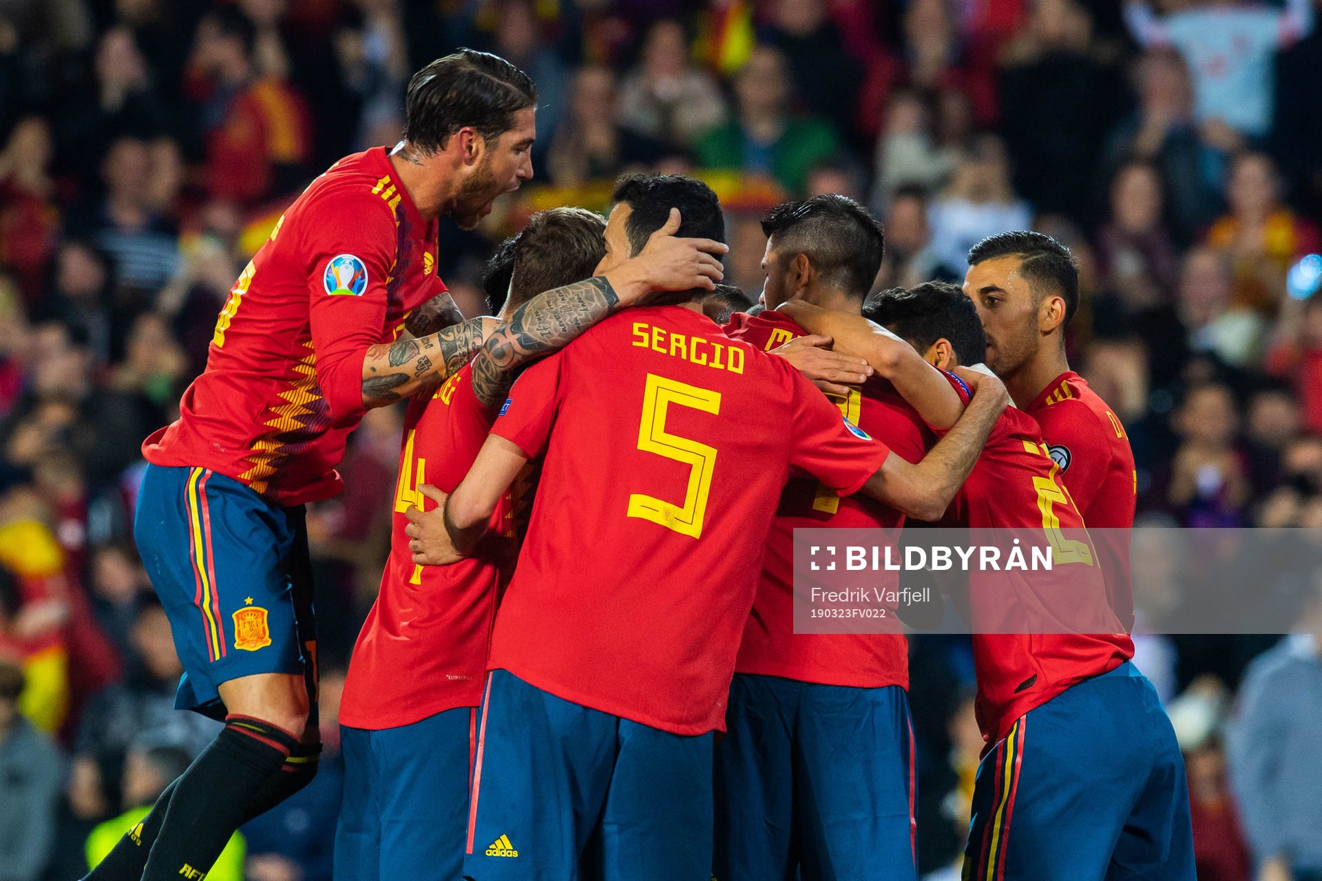 Players of Spain celebrates