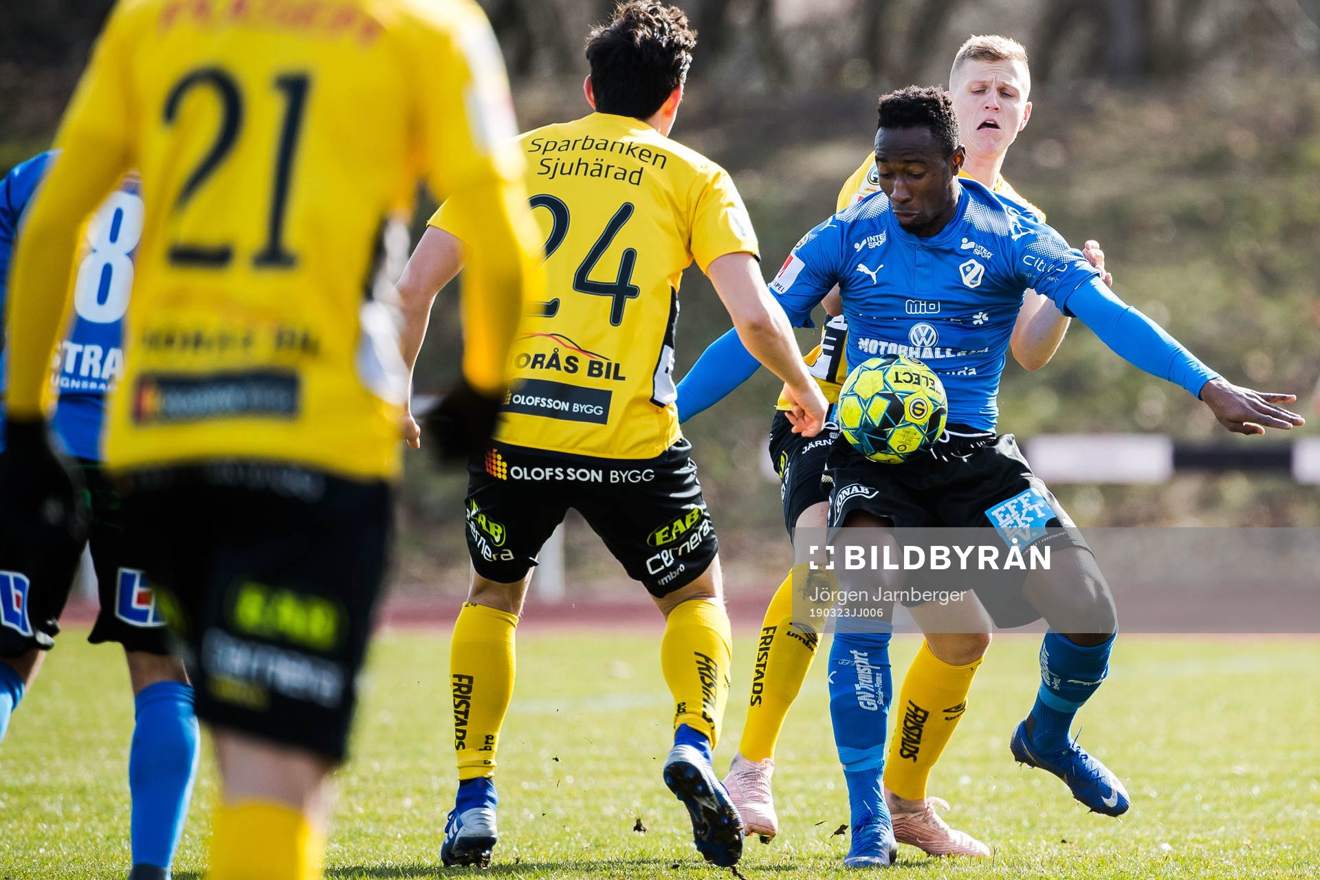 Halmstads Sadat Karim och Elfsborgs Joakim Nilsson