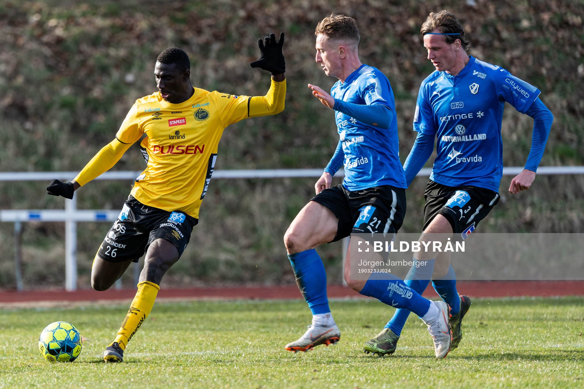 Elfsborgs Marokhy Ndione samt Halmstads Andreas Bengtsson