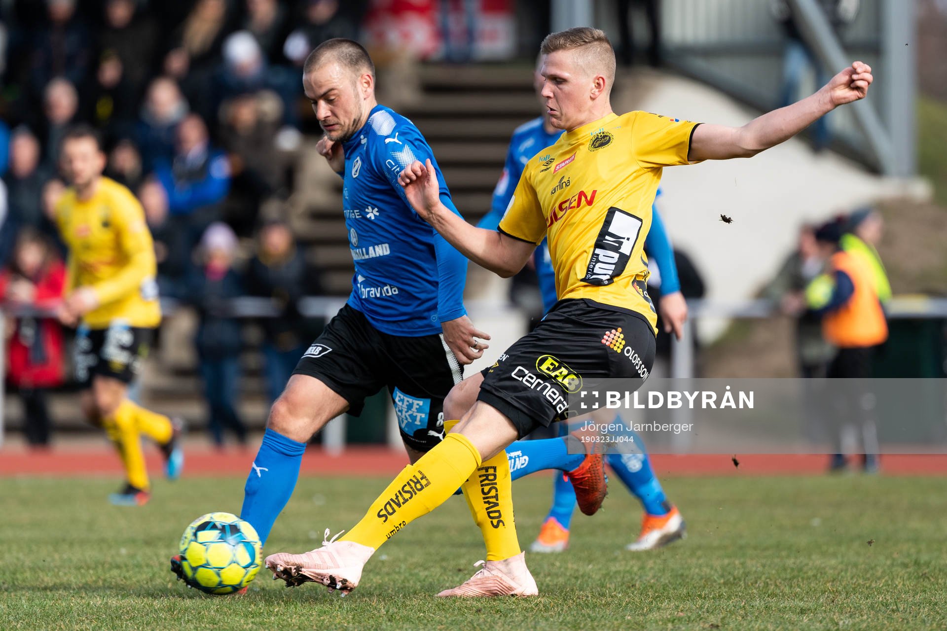 Elfsborgs Joakim Nilsson och Halmstads Pontus Silfwer