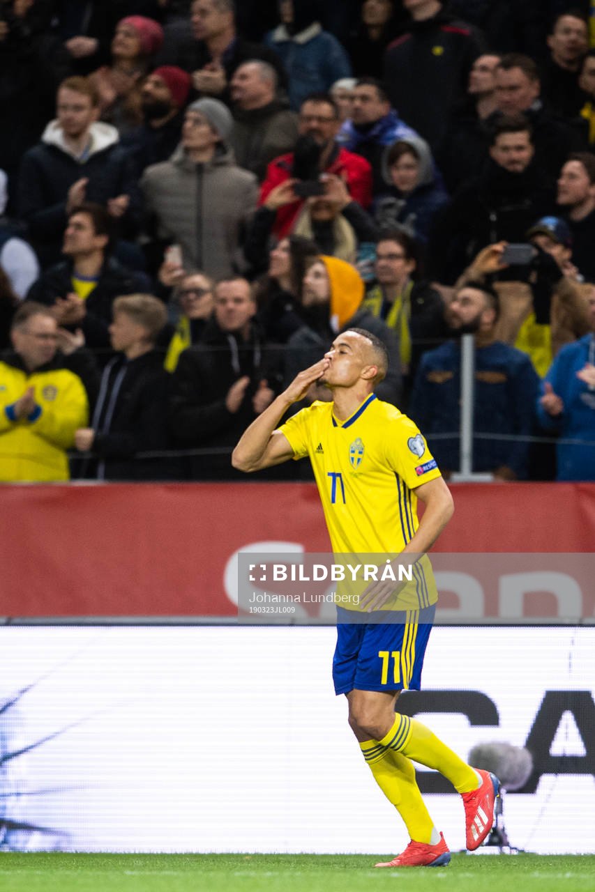 Robin Quaison of Sweden celebrates
