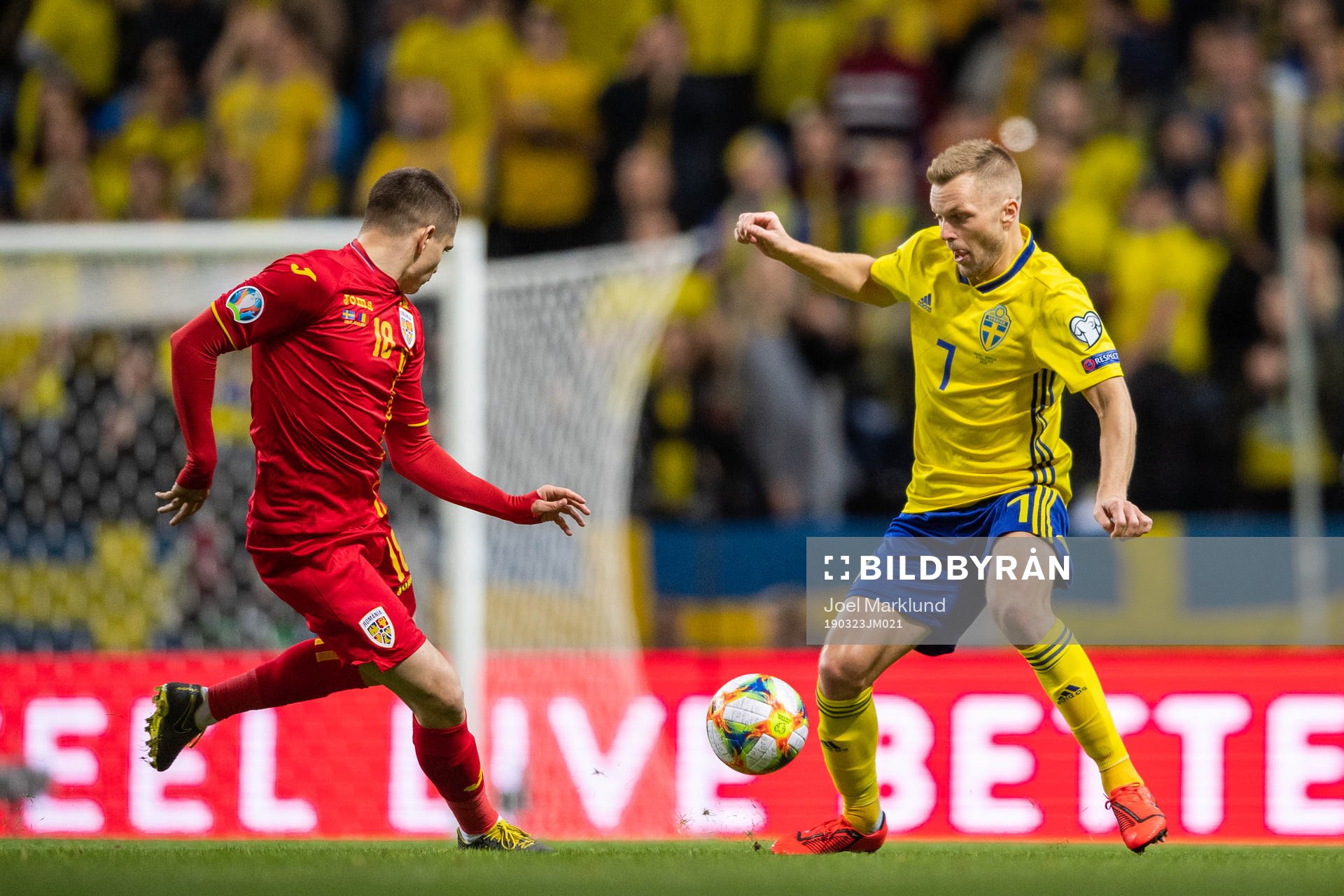 Razvan Marin of Romania and Sebastian Larsson of Sweden