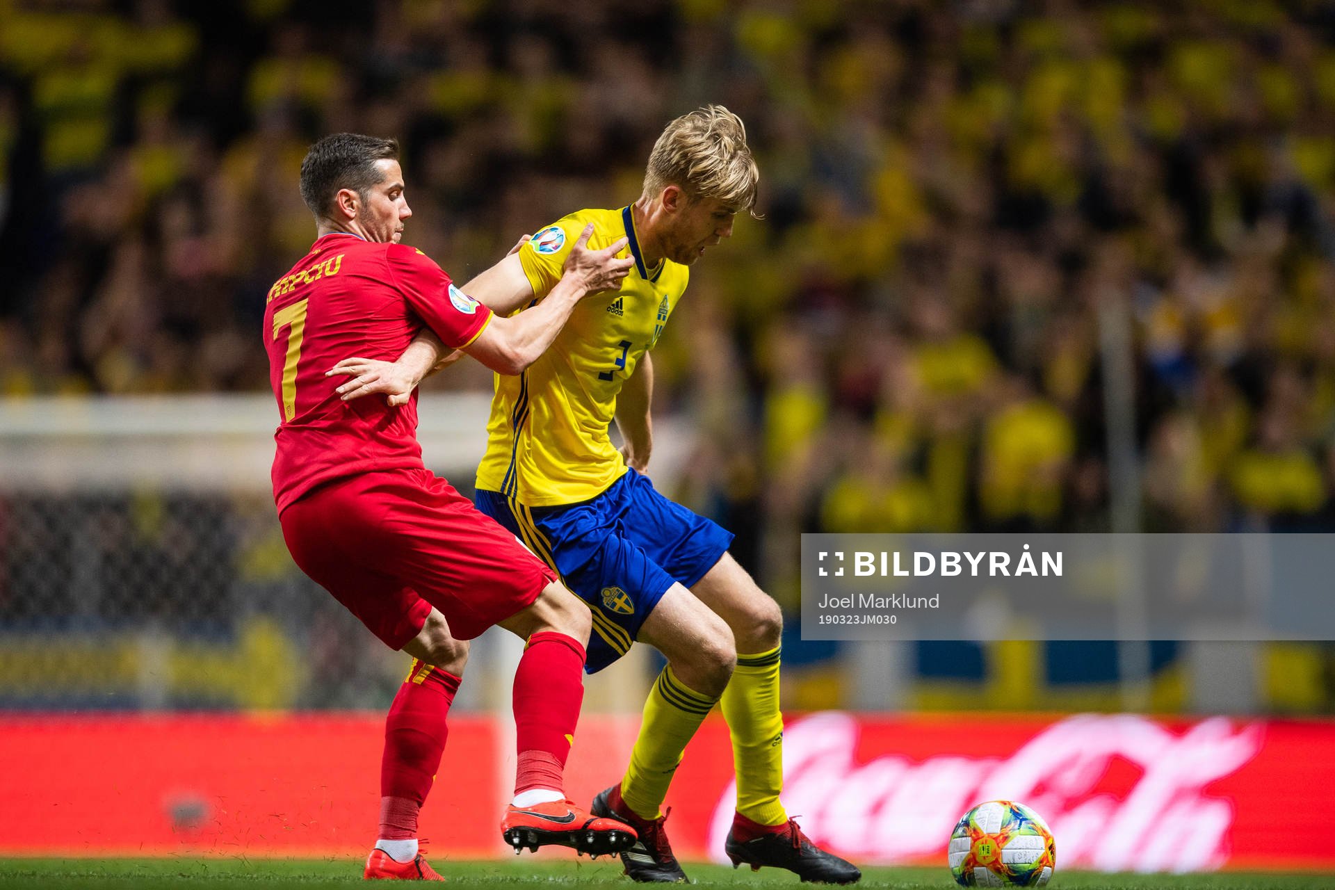 Alexandru Chipciu of Romania and Filip Helander of Sweden