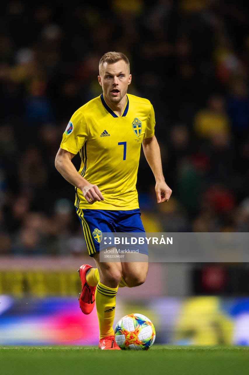 Sebastian Larsson of Sweden