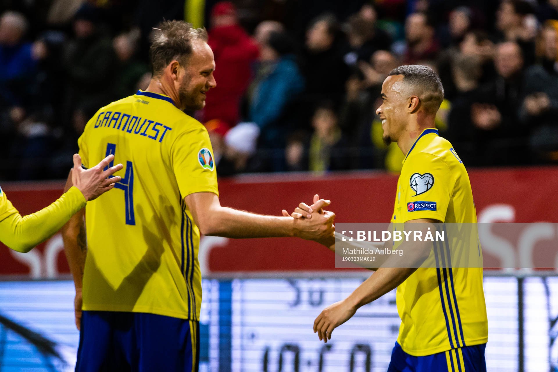 Robin Quaison and Andreas Granqvist of Sweden celebrates