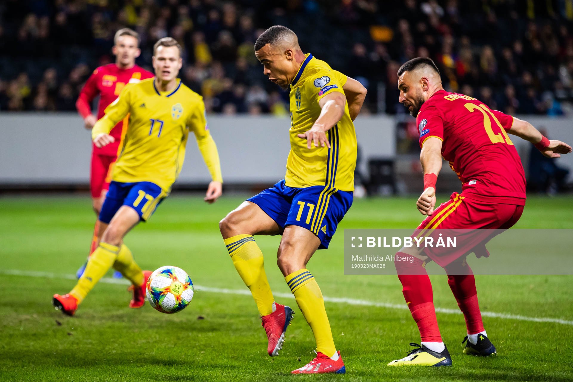 Robin Quaison of Sweden scores 1-0