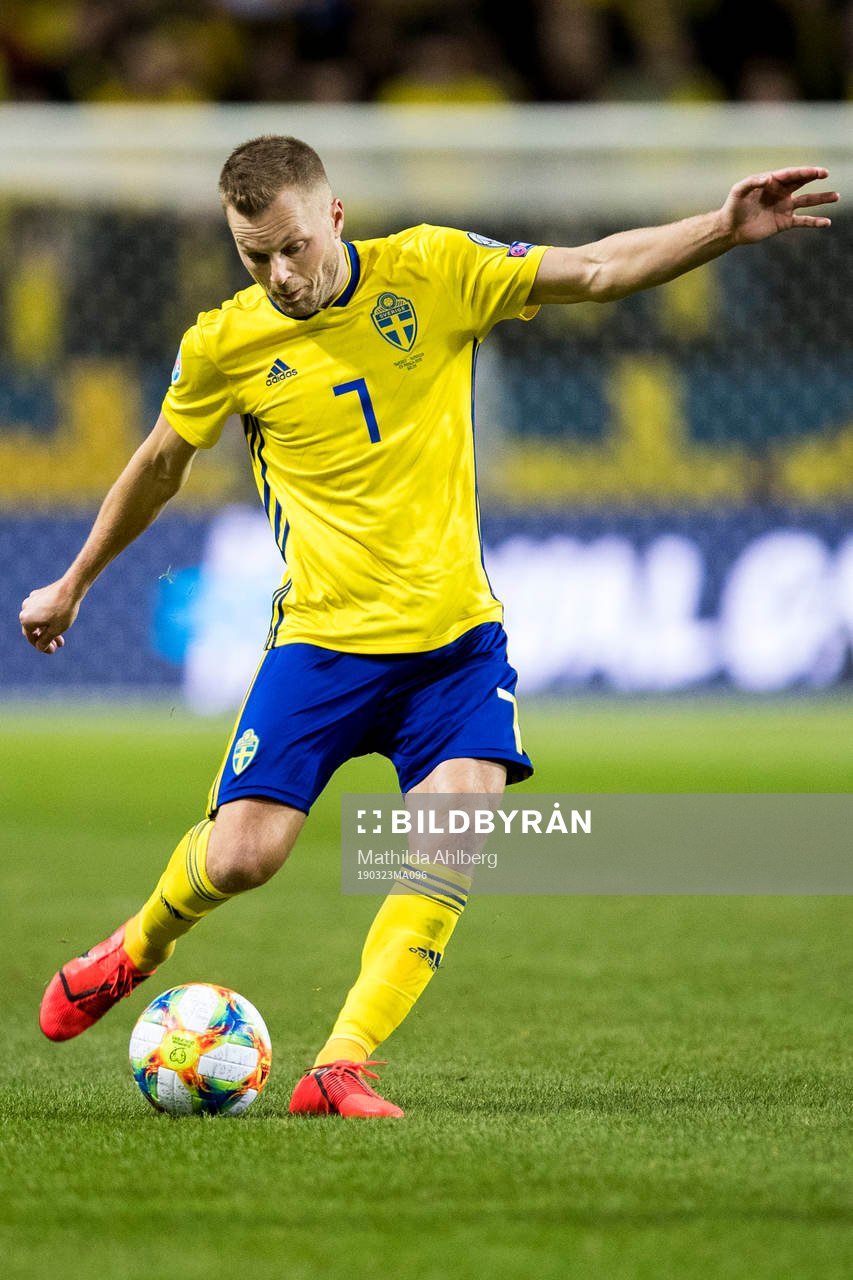 Sebastian Larsson of Sweden